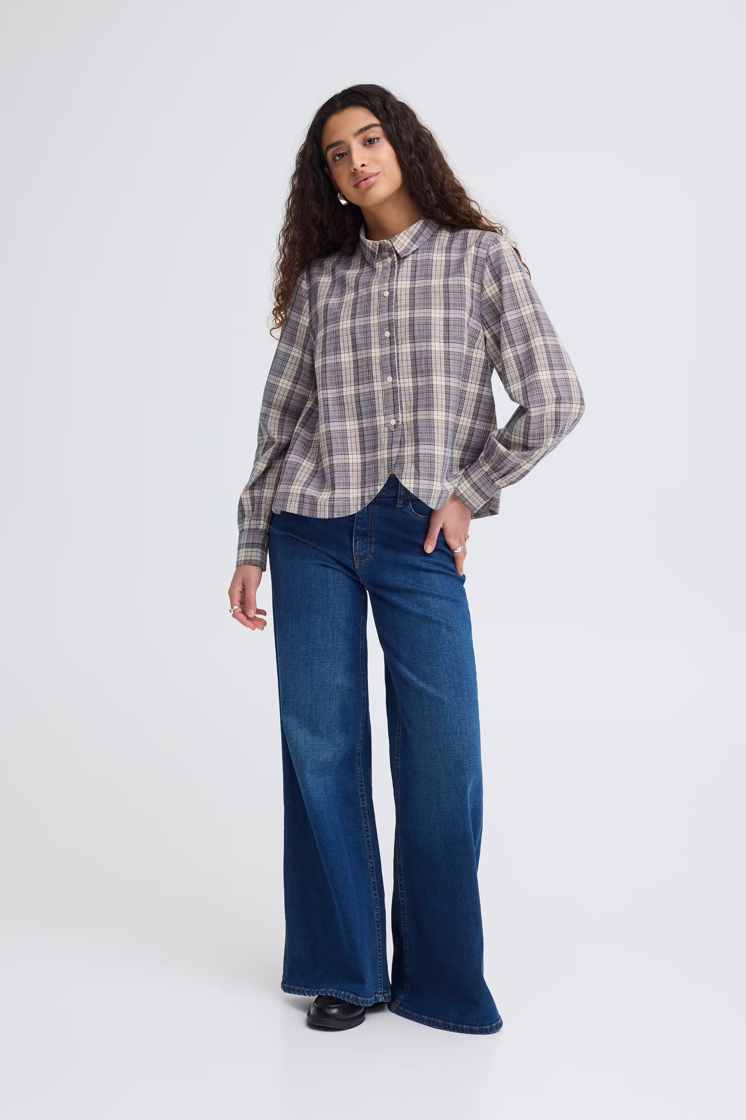 IHCIRA Bluse LOOKBOOK FRONT 20125094-900007702