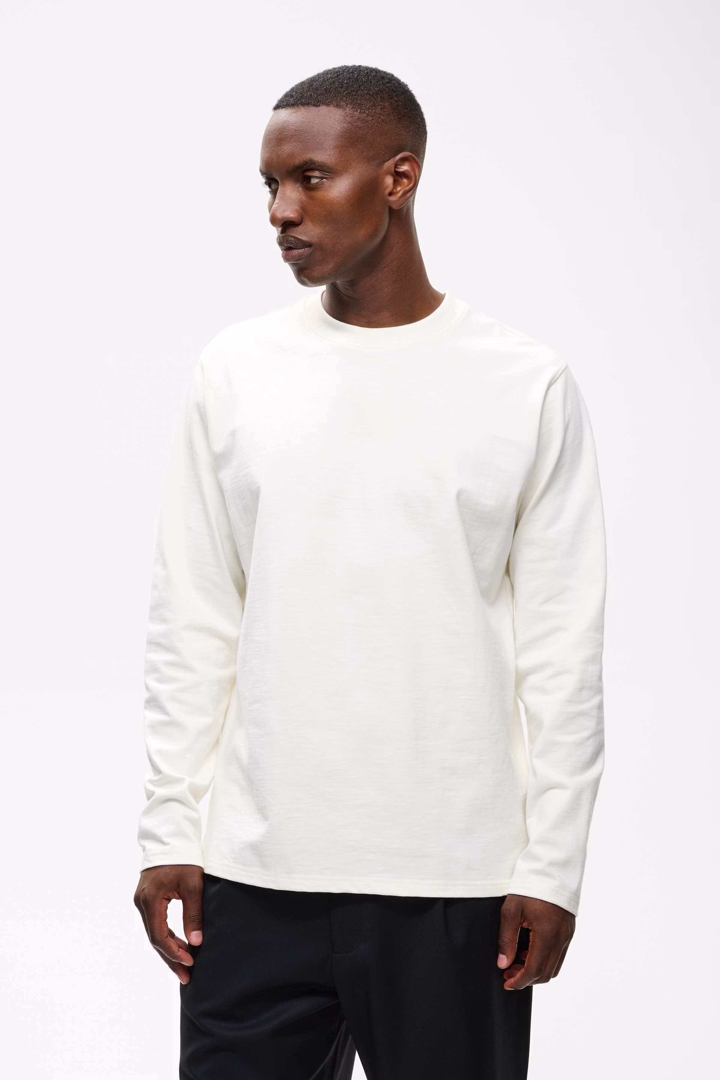 MAkai T-shirt LOOKBOOK FRONT 30208868-110104