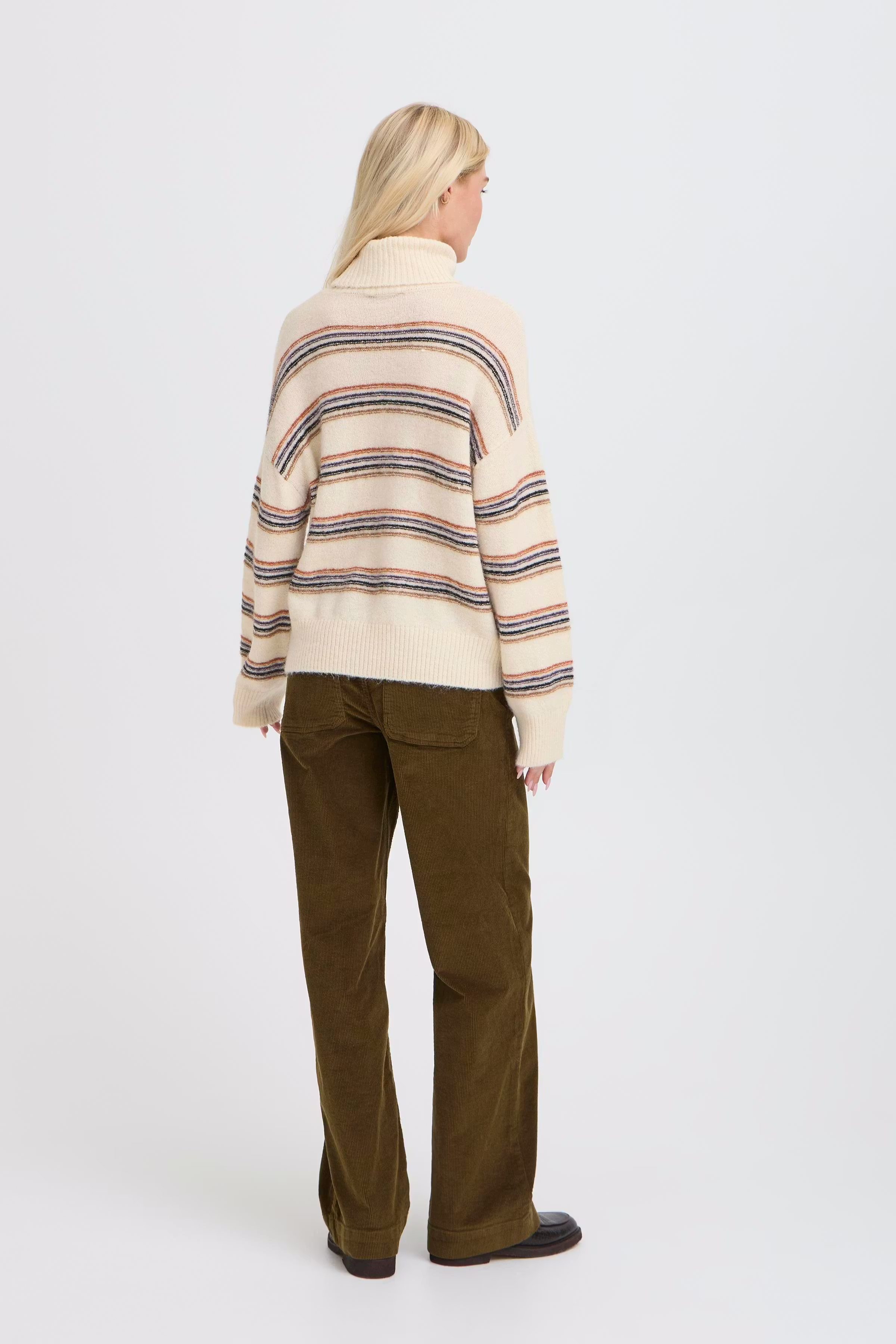 BYMONNA Pullover LOOKBOOK BACK 20818148-900002305