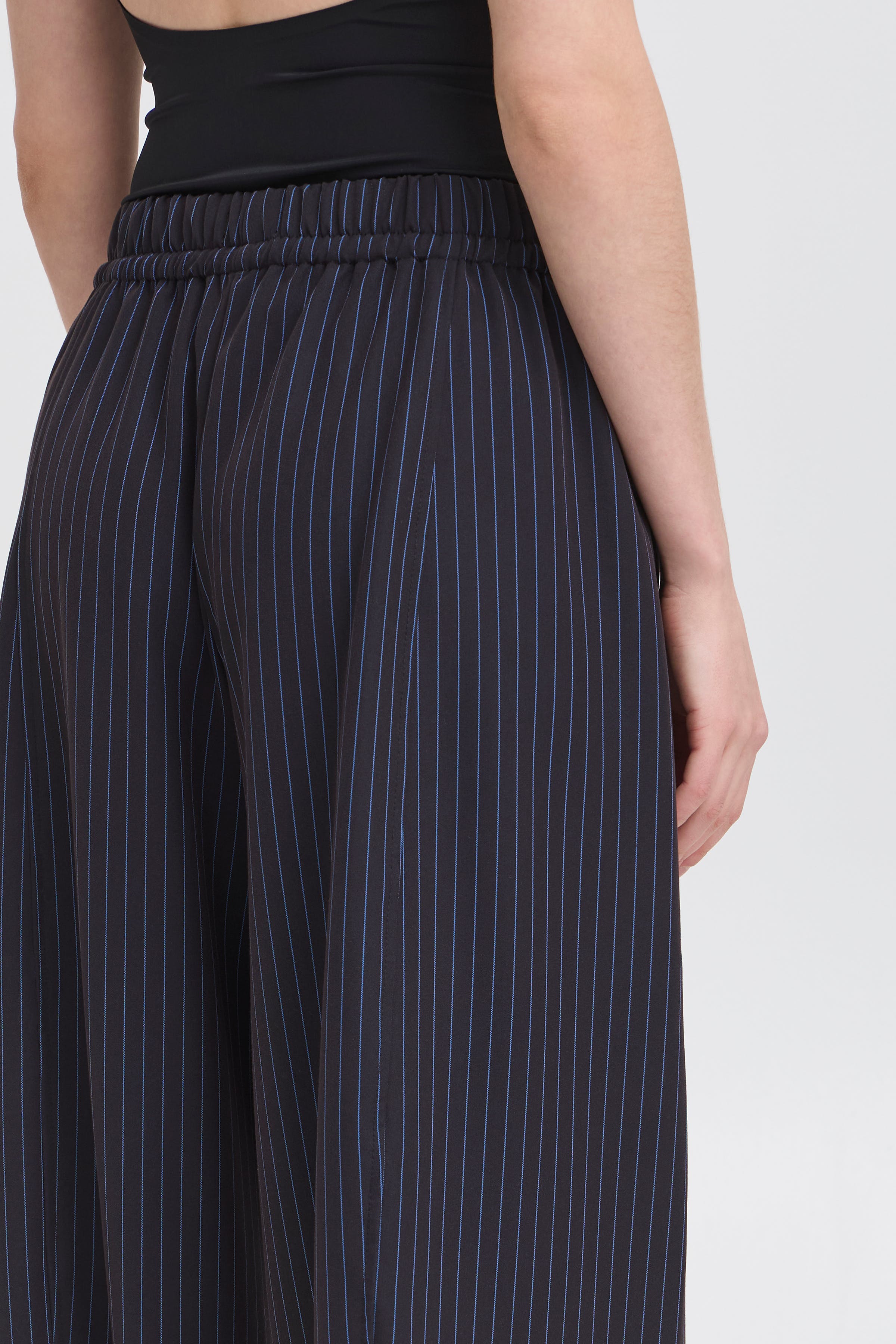 IXTRINE pants LOOKBOOK DETAIL 20123490-194020