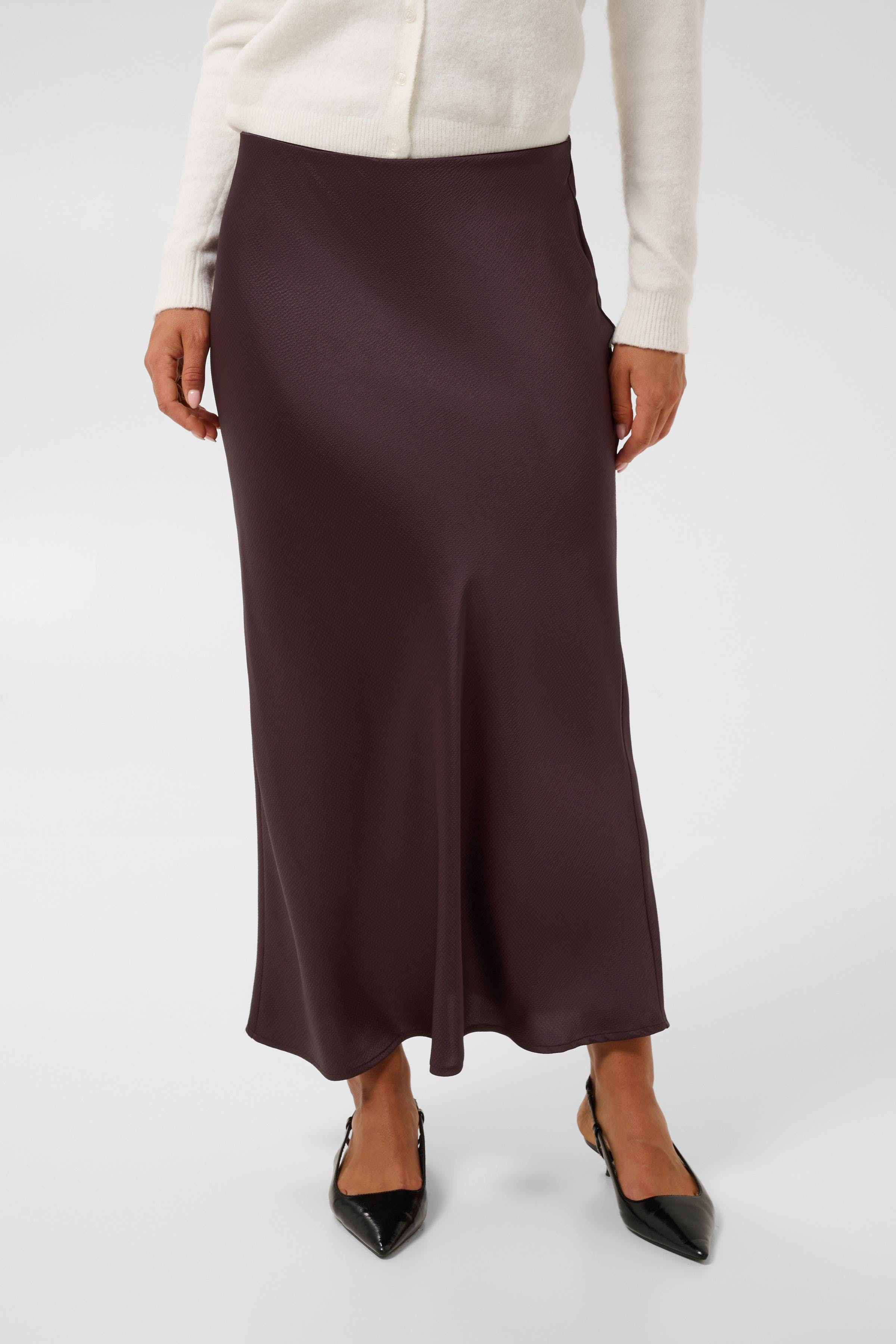 KALOTTE Skirt LOOKBOOK FRONT 10508853-191619