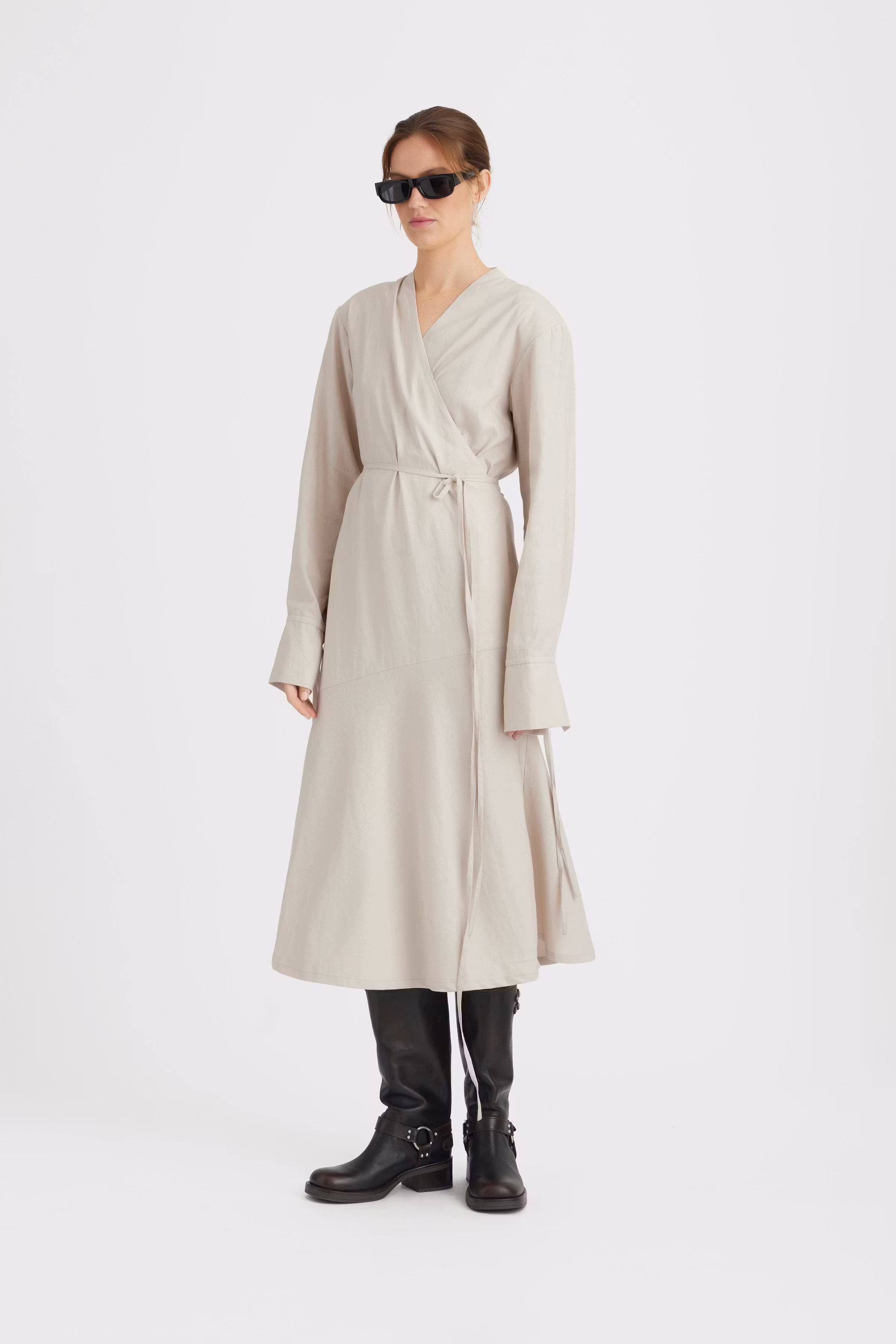 LizaGZ Kleid aus Leinen LOOKBOOK FRONT 10909105-130404