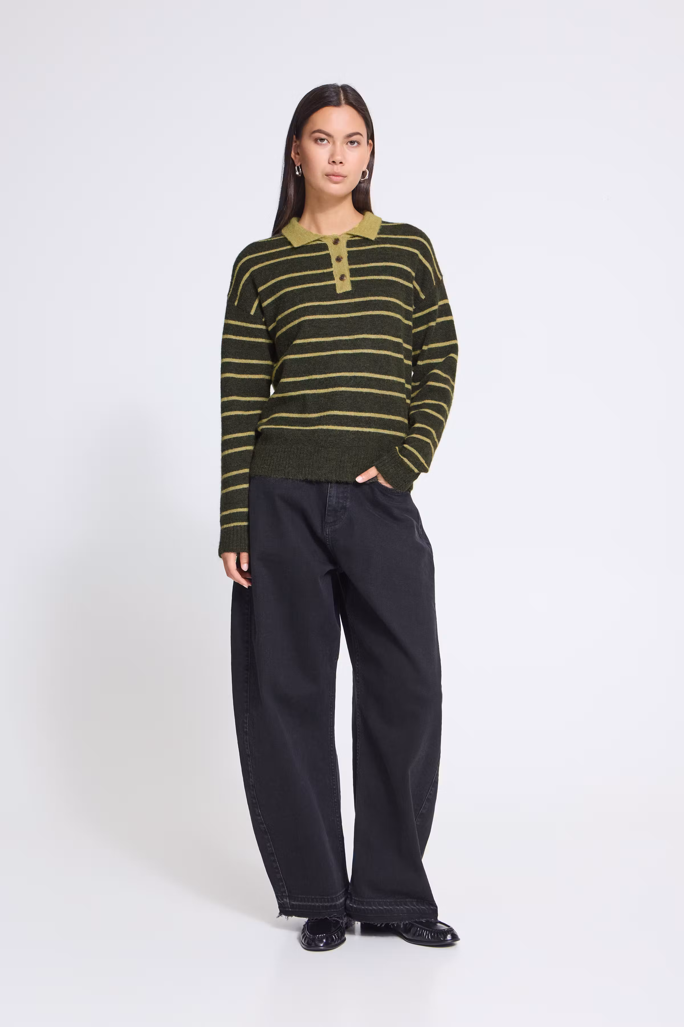 IHSAGE Pullover LOOKBOOK FRONT 20126700-900016960