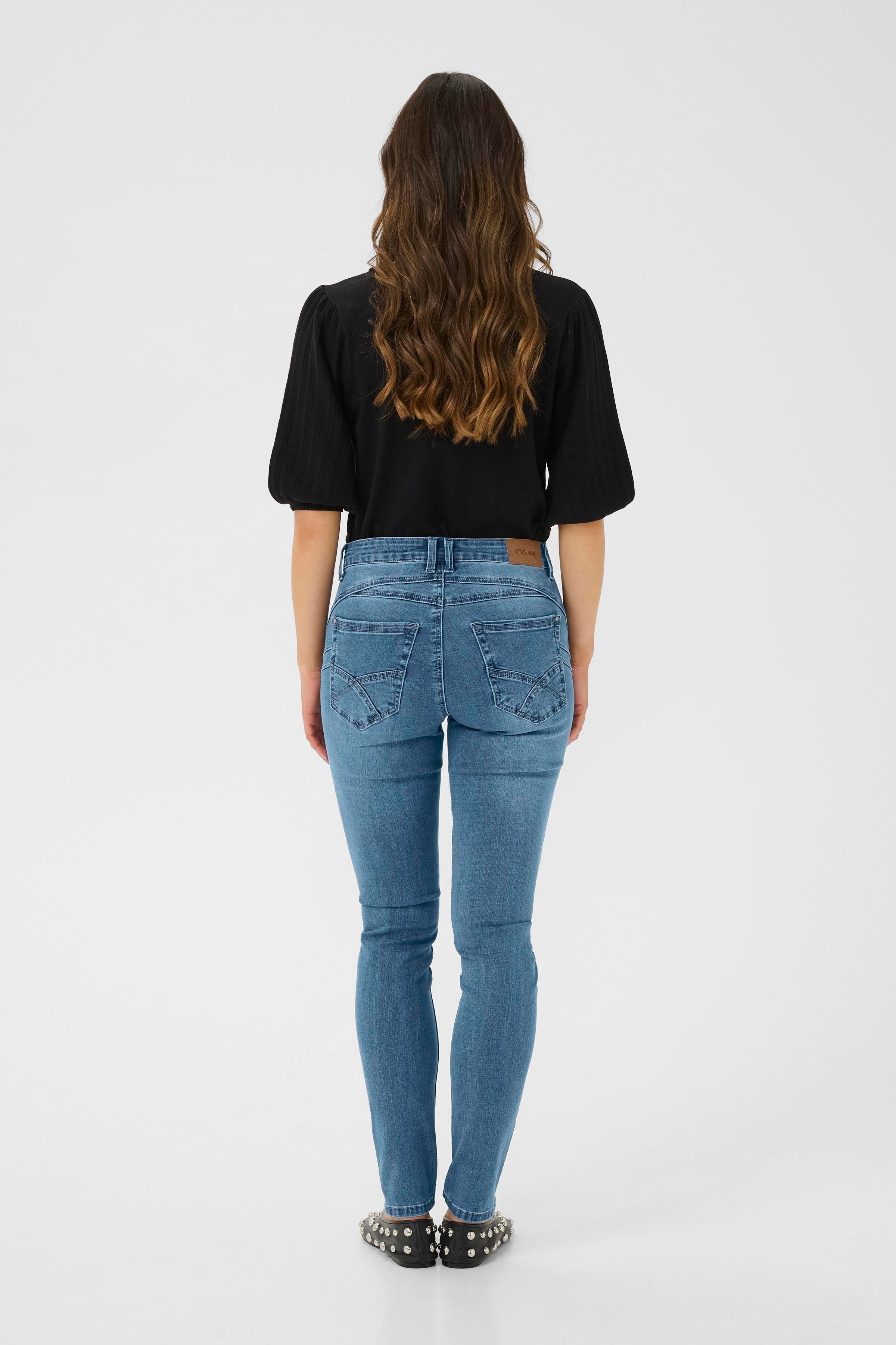 Amalie Jeans LOOKBOOK BACK 10604221-100116