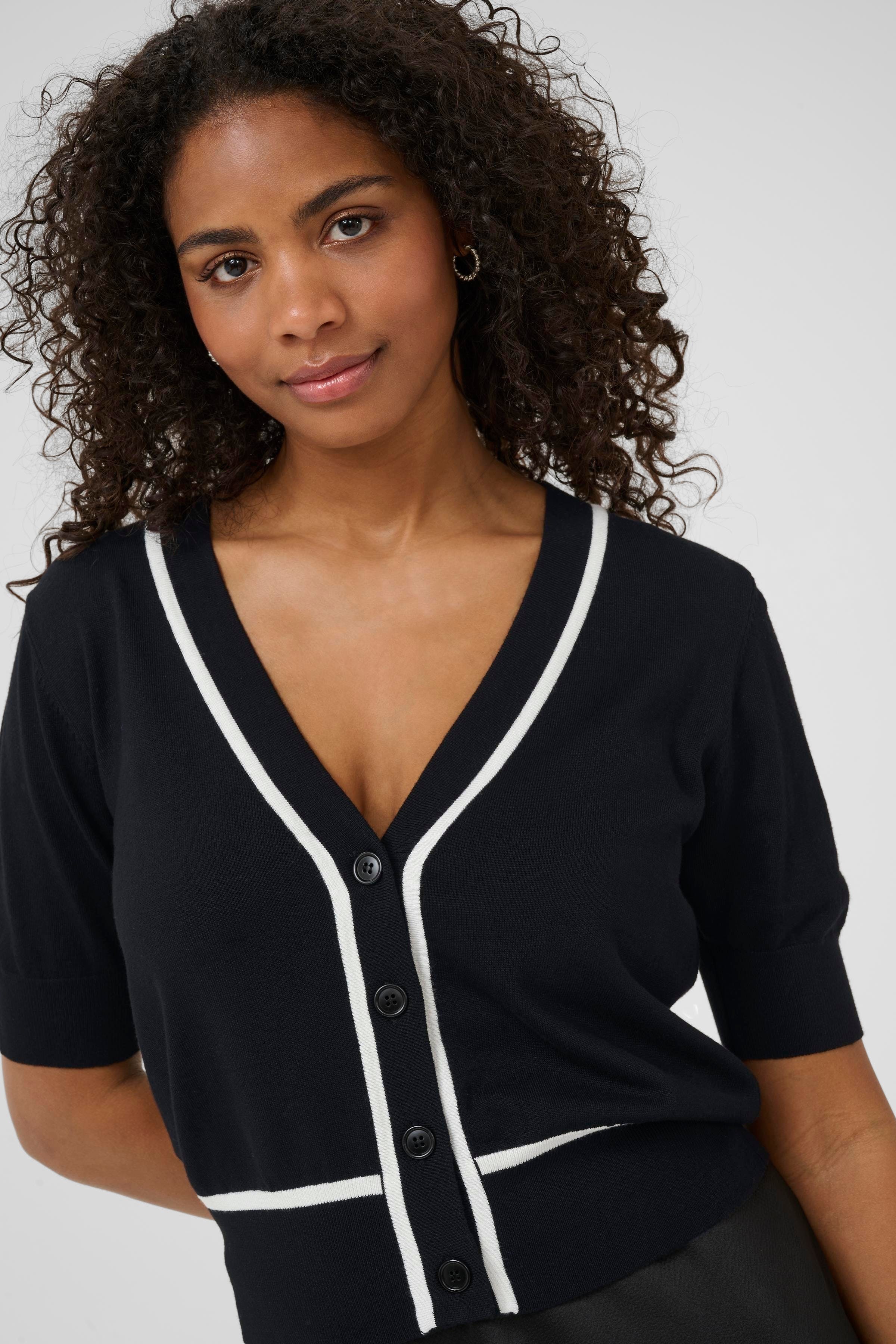 KAlizza Cardigan LOOKBOOK DETAIL 10510298-100121