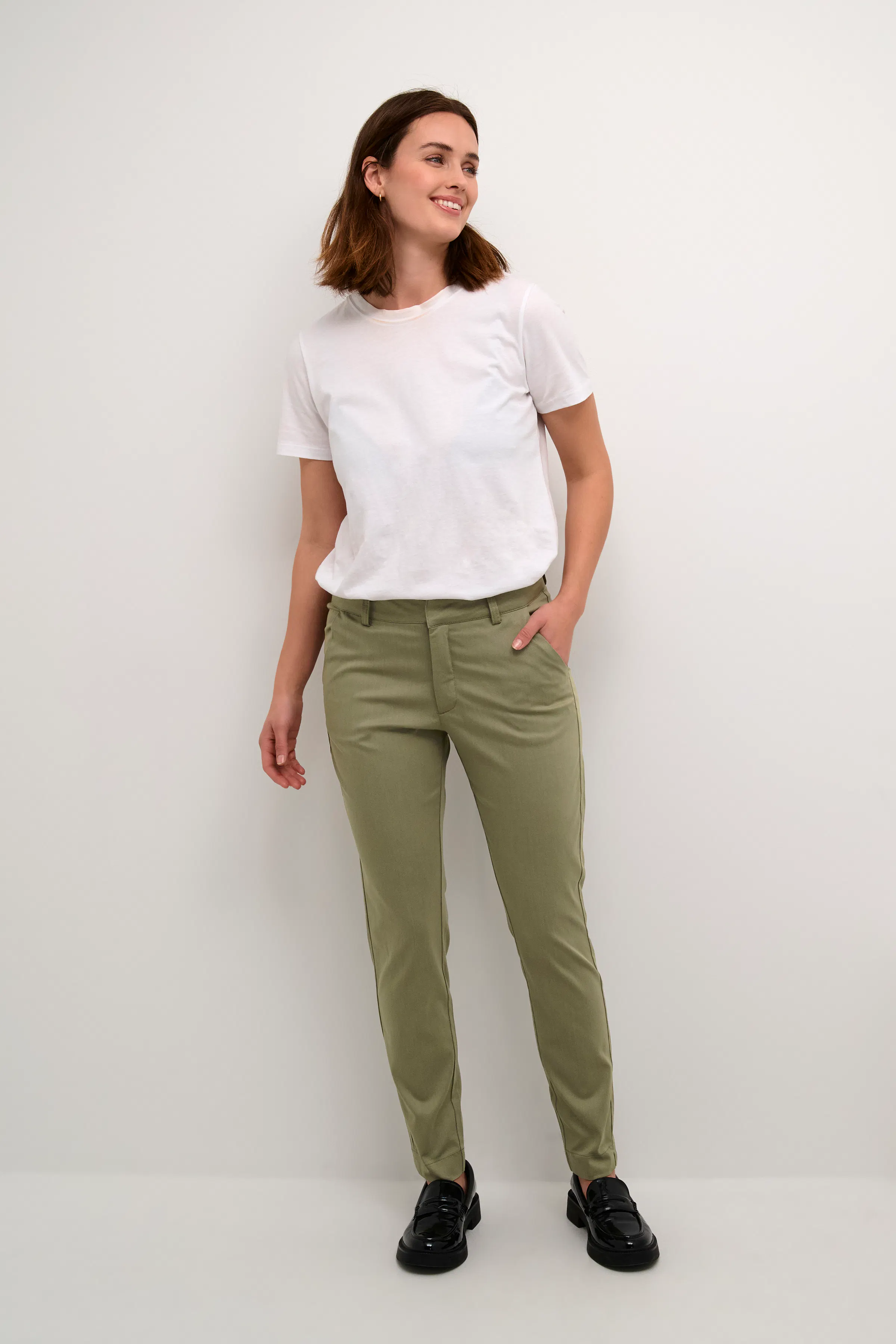 KAlea Bukser LOOKBOOK FRONT 10505191-170613