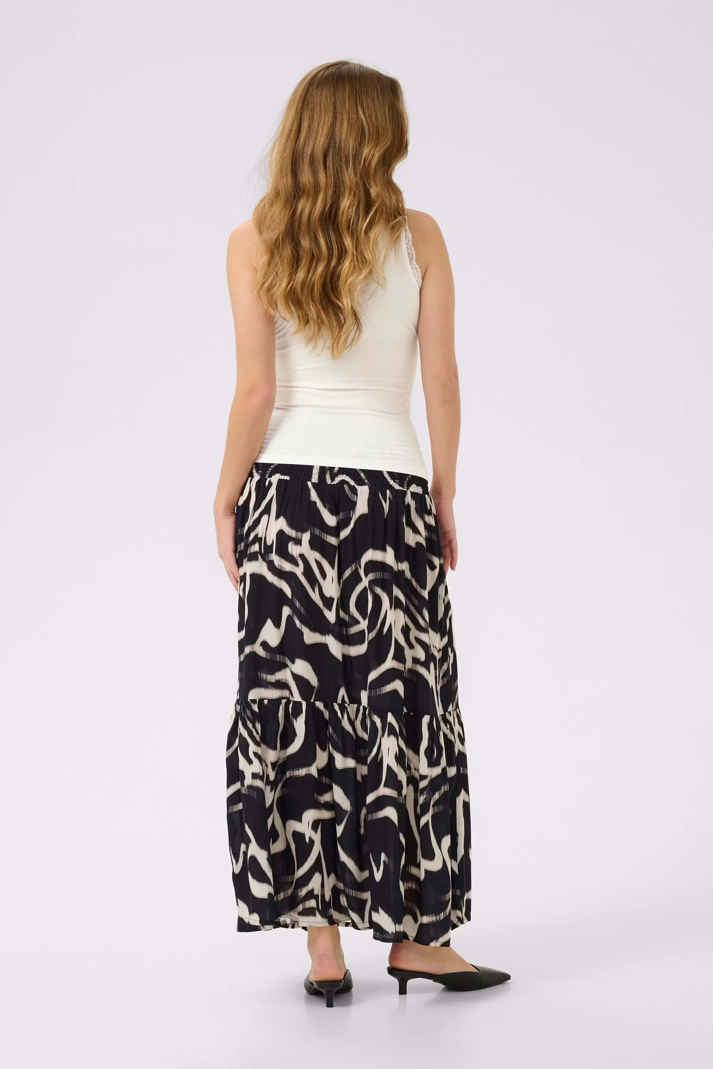 KAomi T-shirt LOOKBOOK BACK 10510143-110602