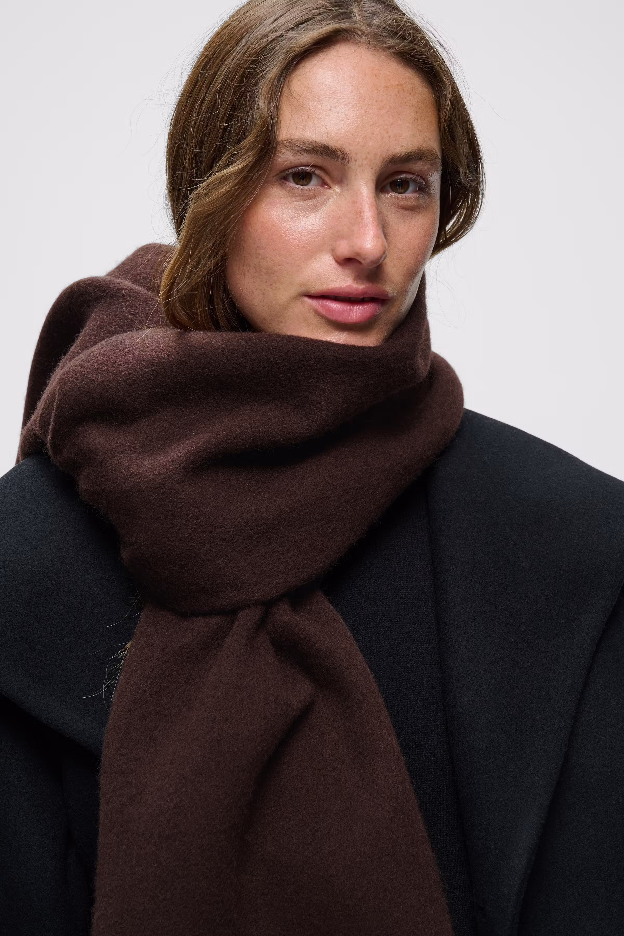 ALLICATEIW Scarf LOOKBOOK DETAIL 30113063-191109