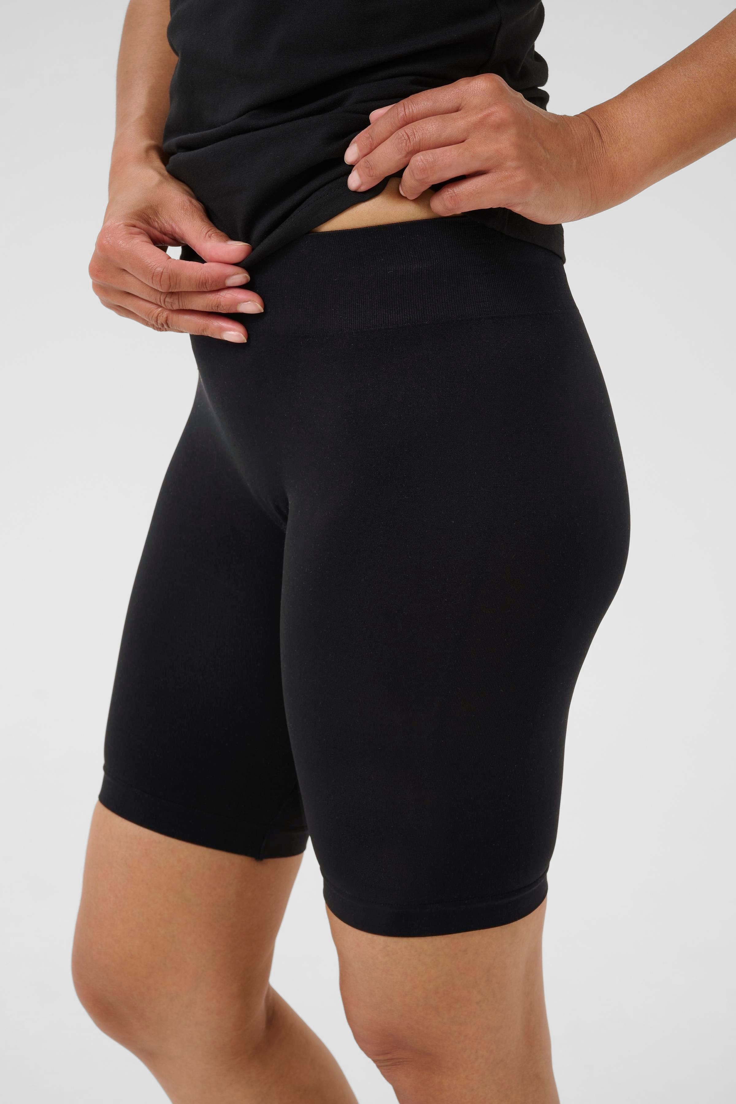 Seamless shorts LOOKBOOK DETAIL 40103465-400010