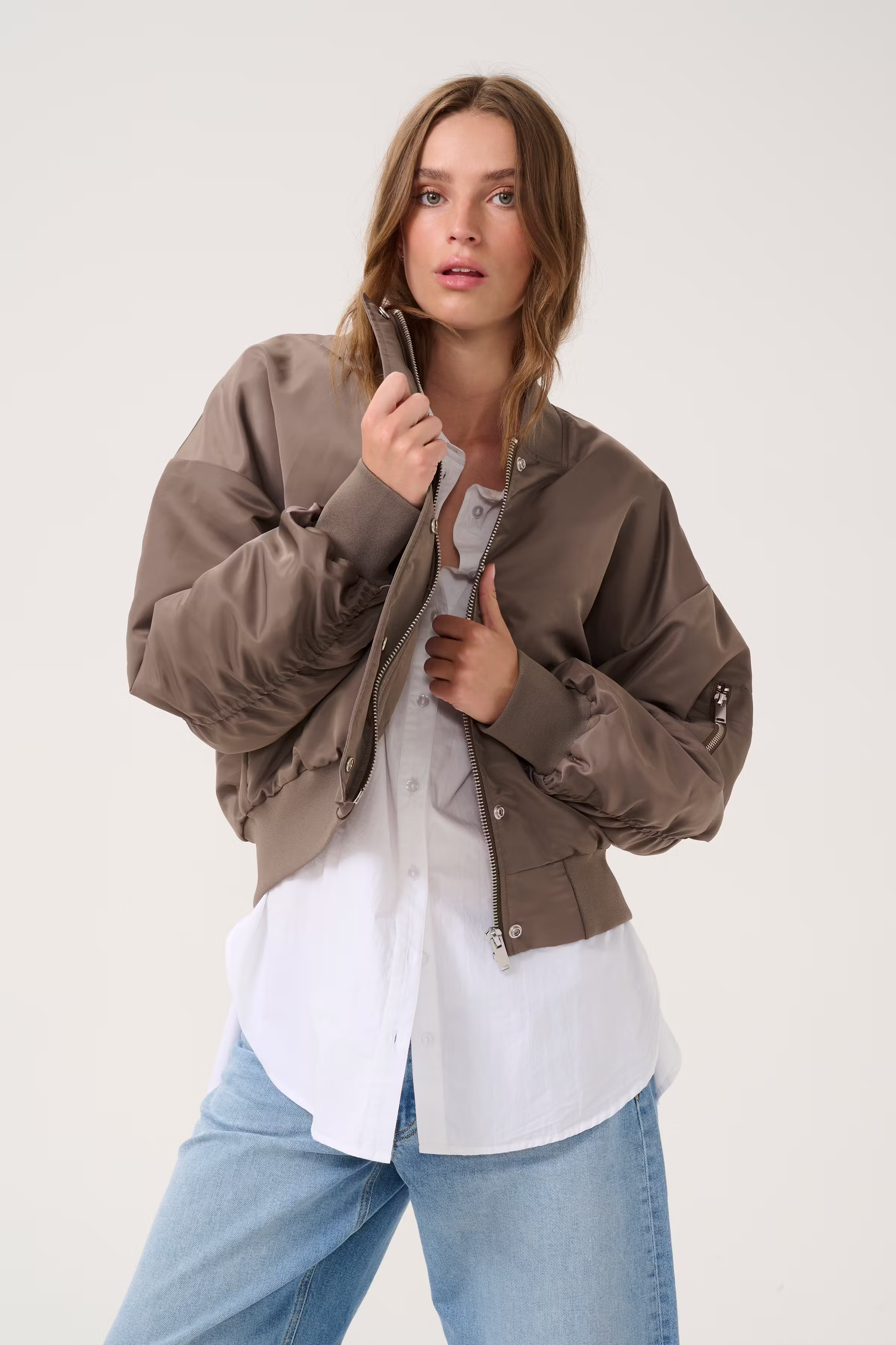 HelgaMW Bomberjacke LOOKBOOK FRONT 10705042-190810