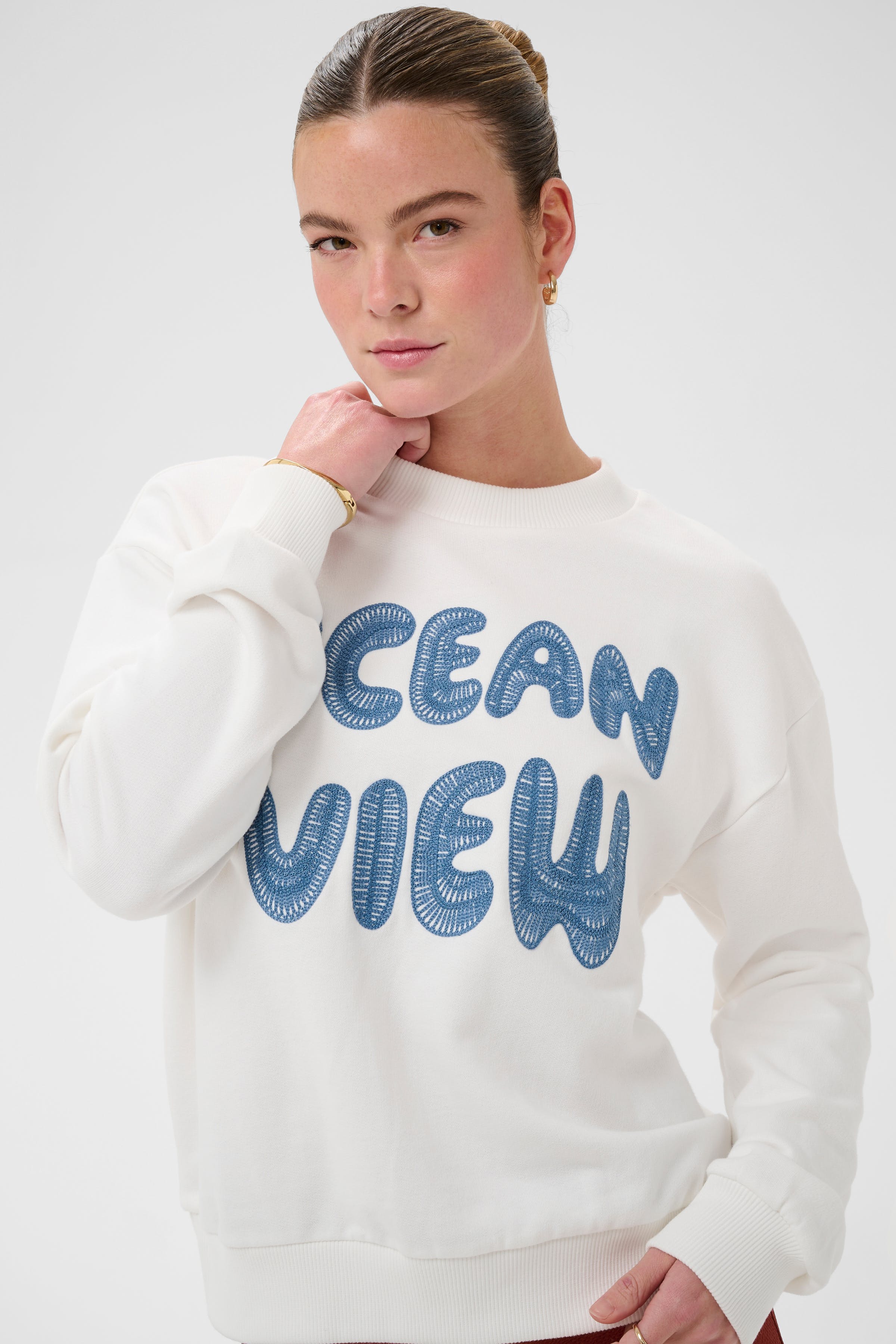 KAlili Sweatshirt LOOKBOOK DETAIL 10511712-110602