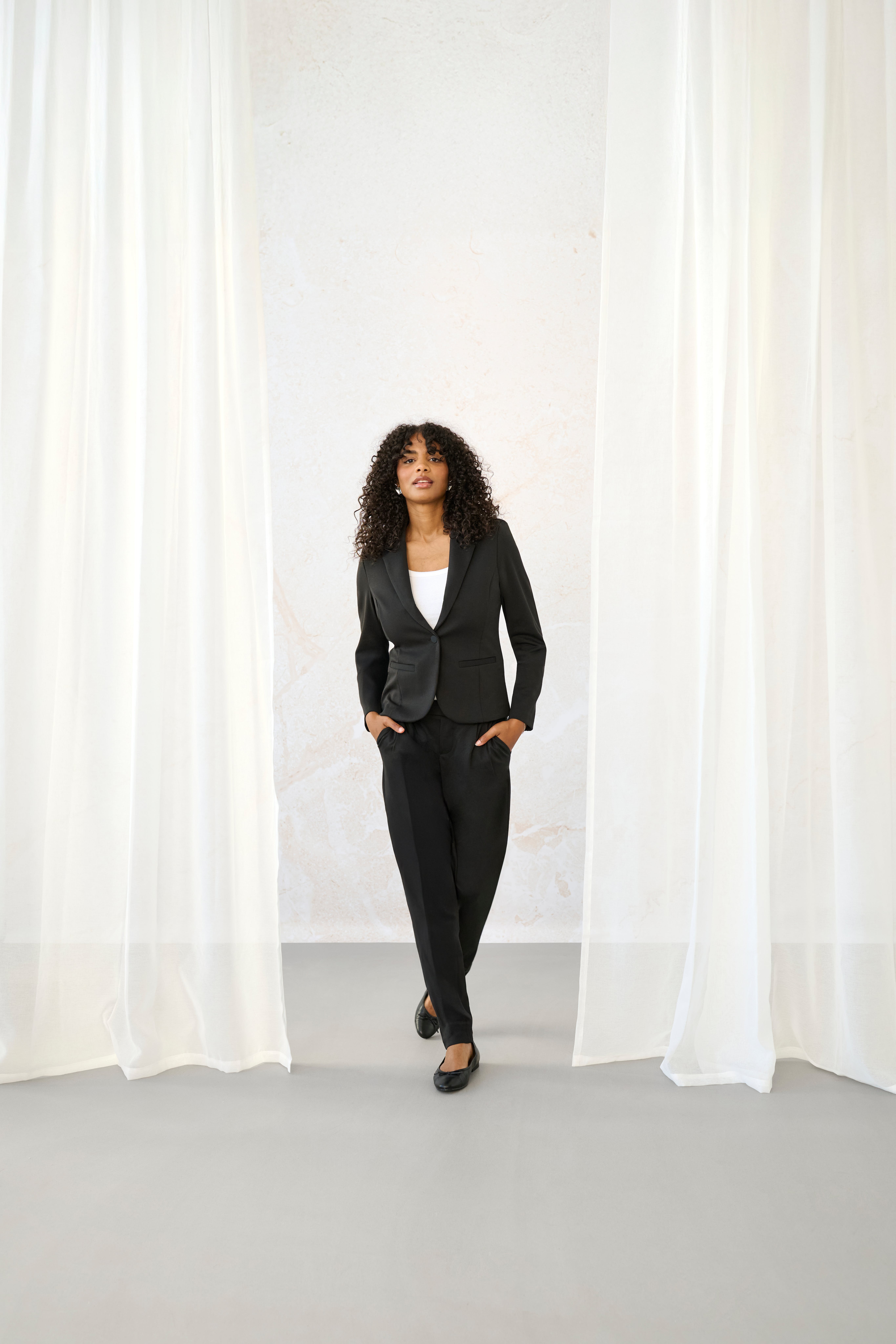 KAjenny Blazer LOCATION NONE 10508488-100121