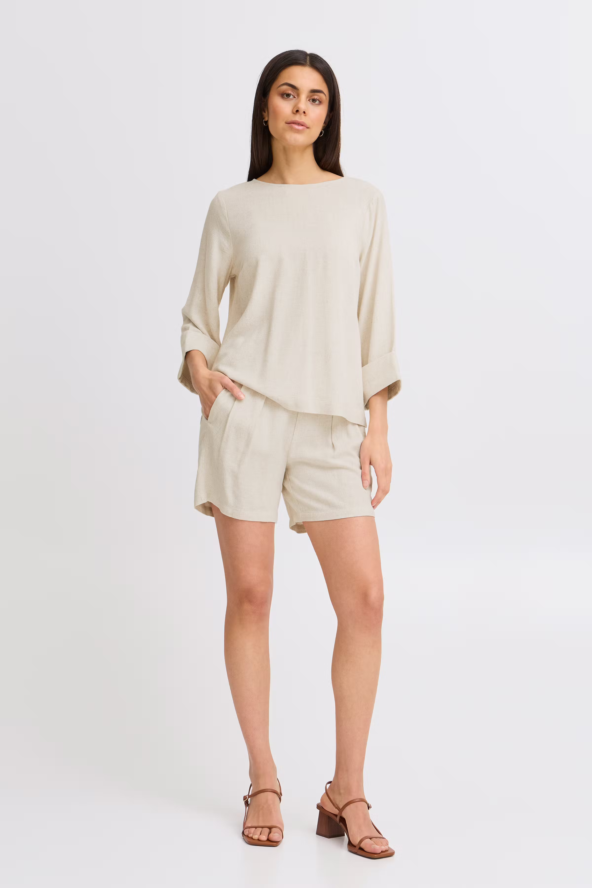 FRATEL Shorts LOOKBOOK FRONT 20615447-1107011