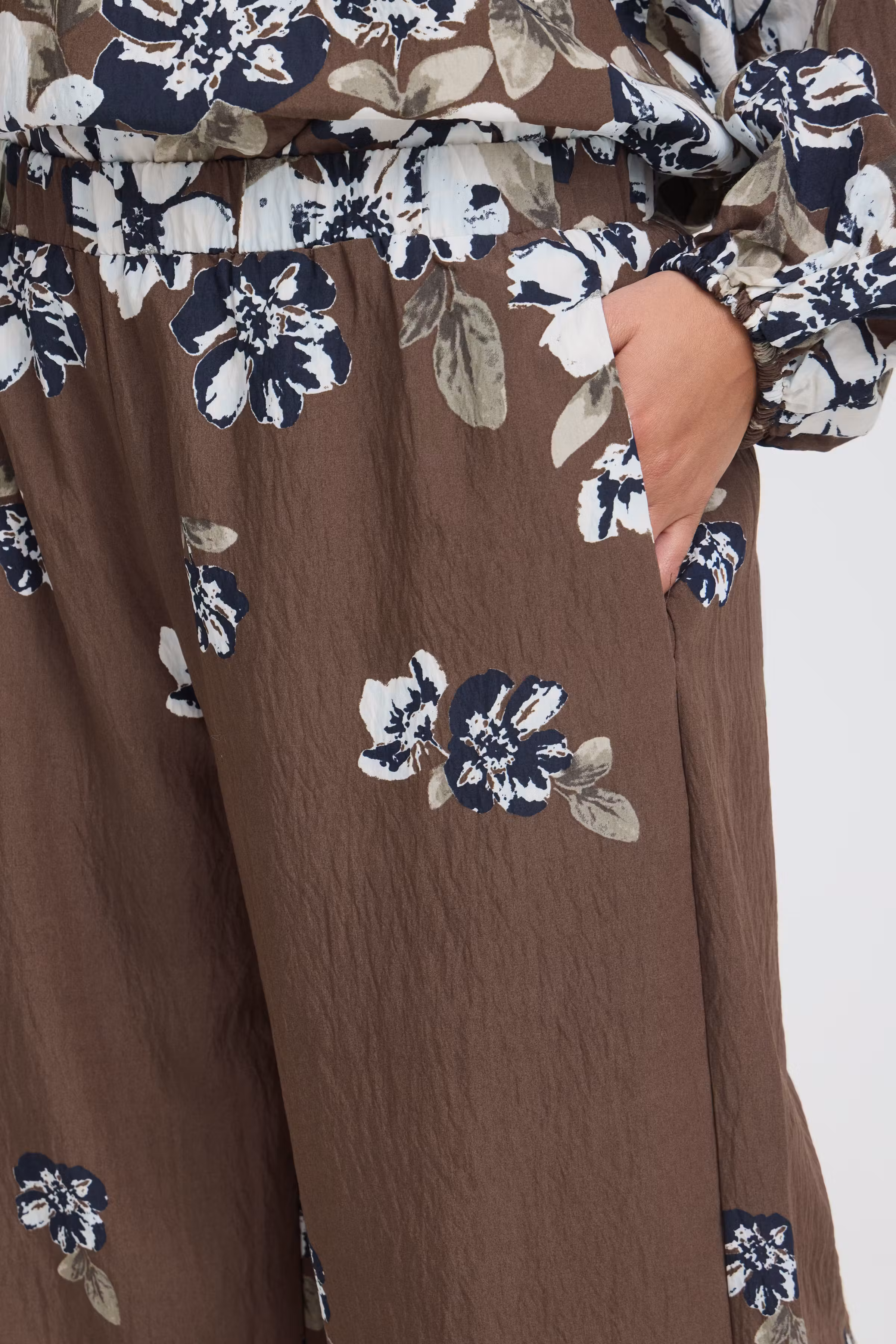 FRCARRIE Broek LOOKBOOK DETAIL 20618314-900014163