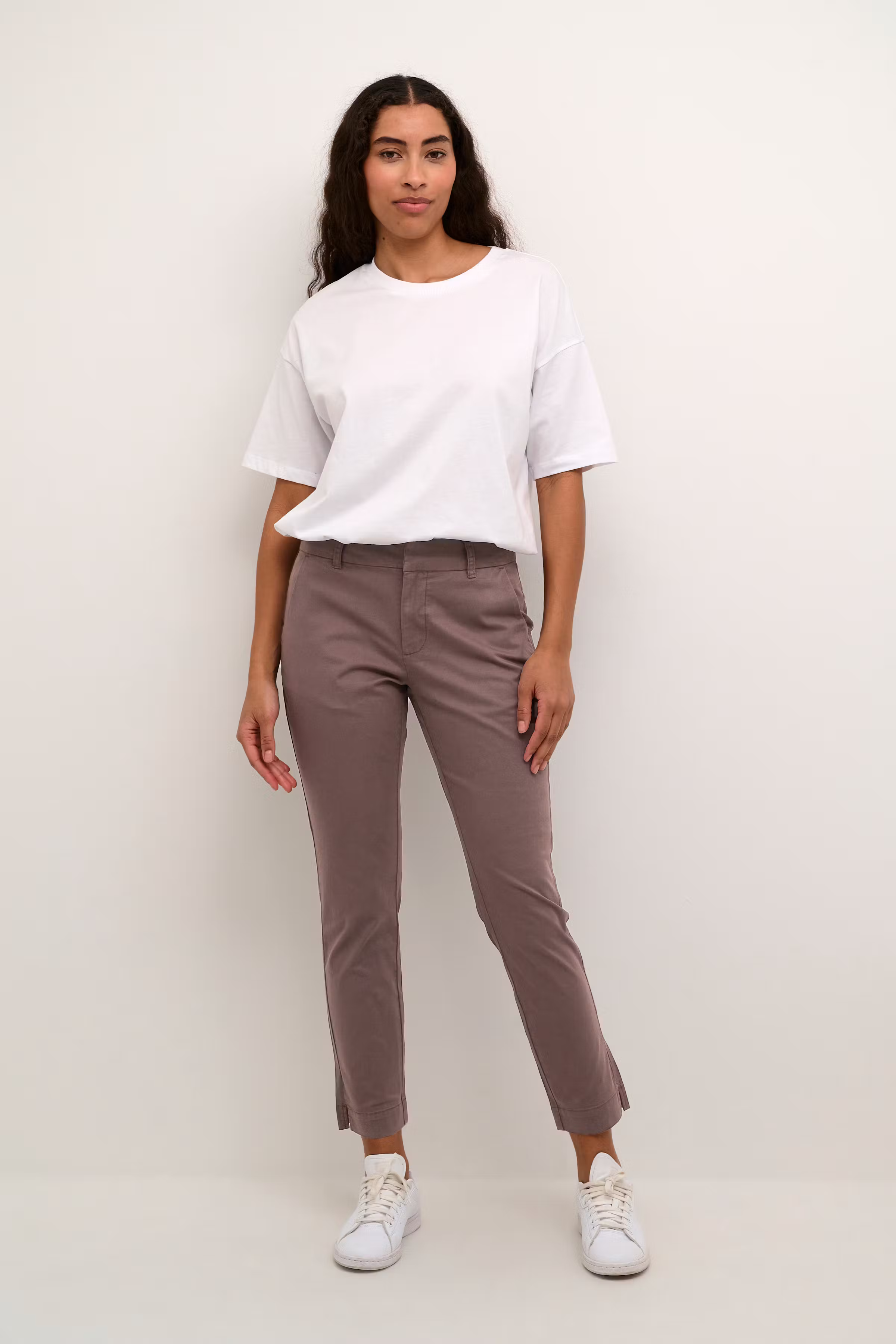 KAmette Trousers LOOKBOOK FRONT 10506121-190810