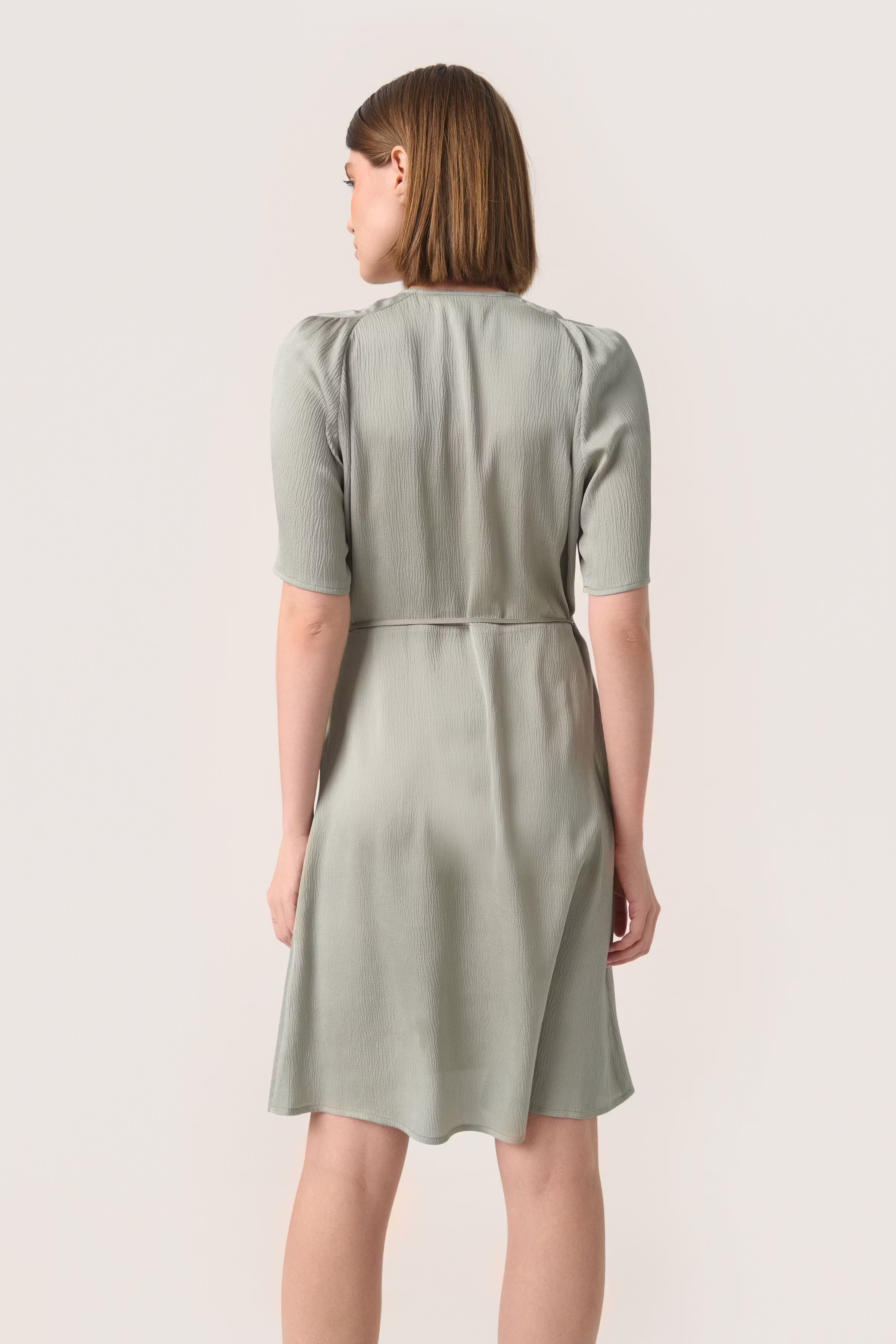 SLIoana Kjole LOOKBOOK BACK 30407555-176206