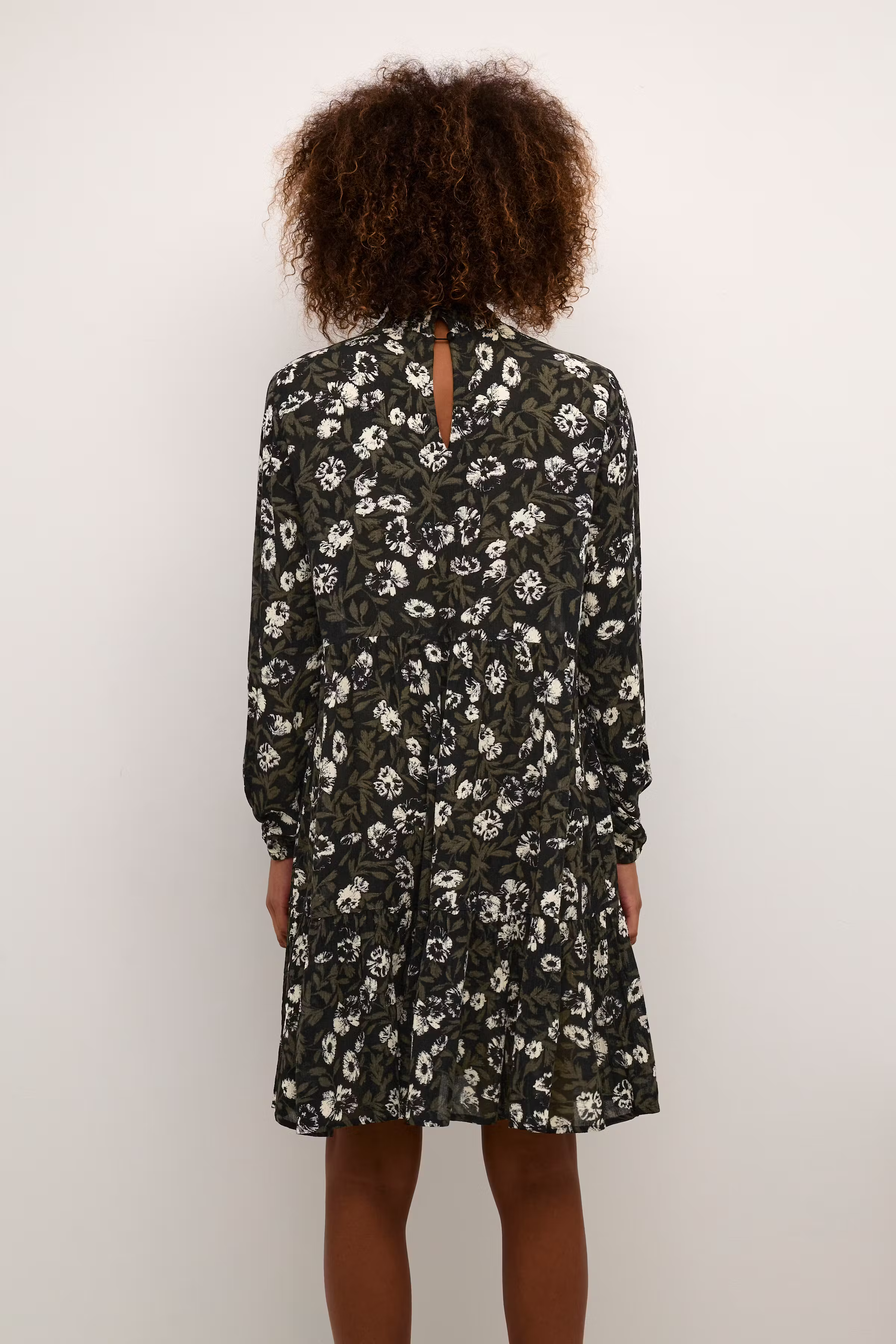 KAmargit Robe LOOKBOOK FRONT 10508004-105119