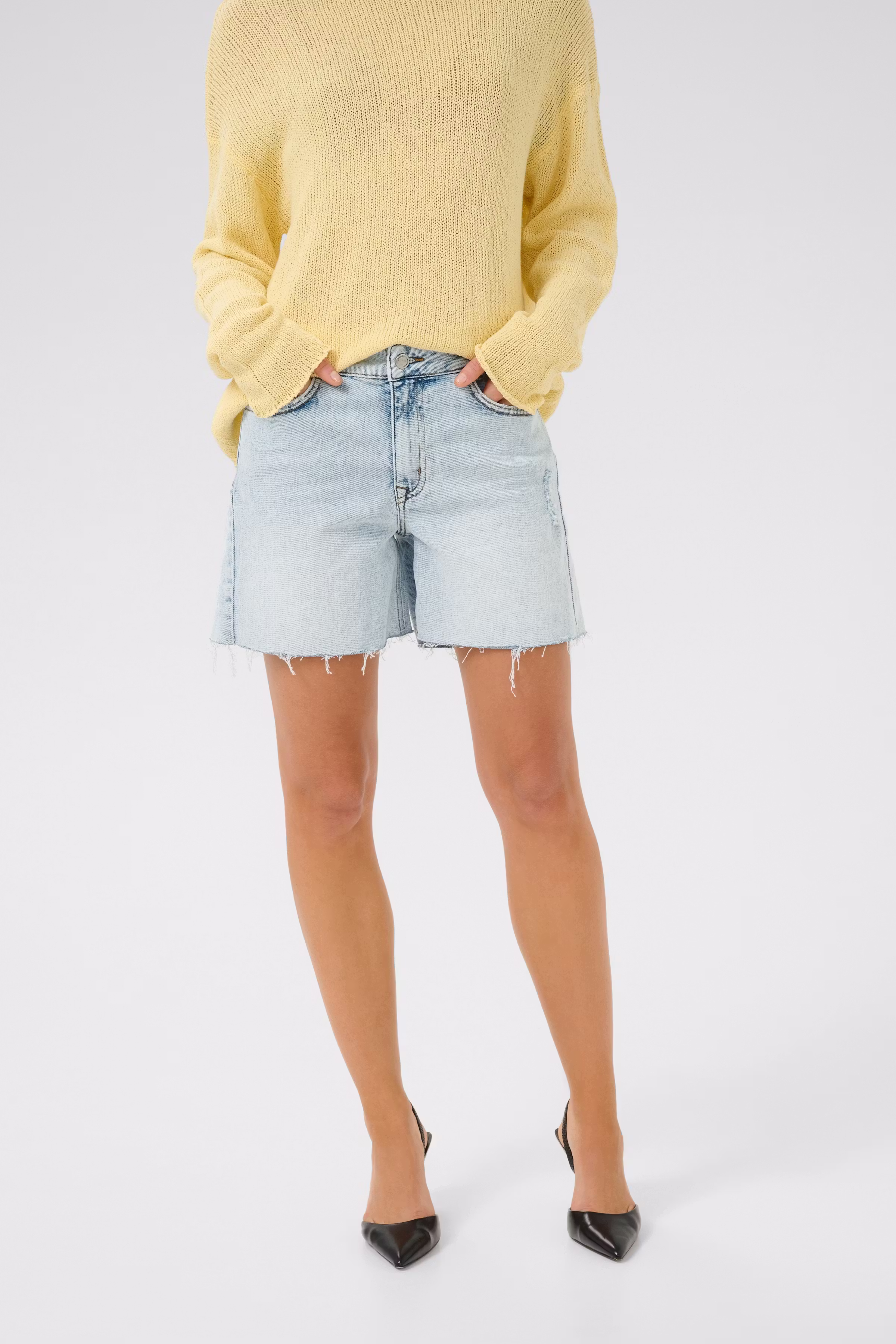 LucyMW Shorts LOOKBOOK FRONT 10705152-100046