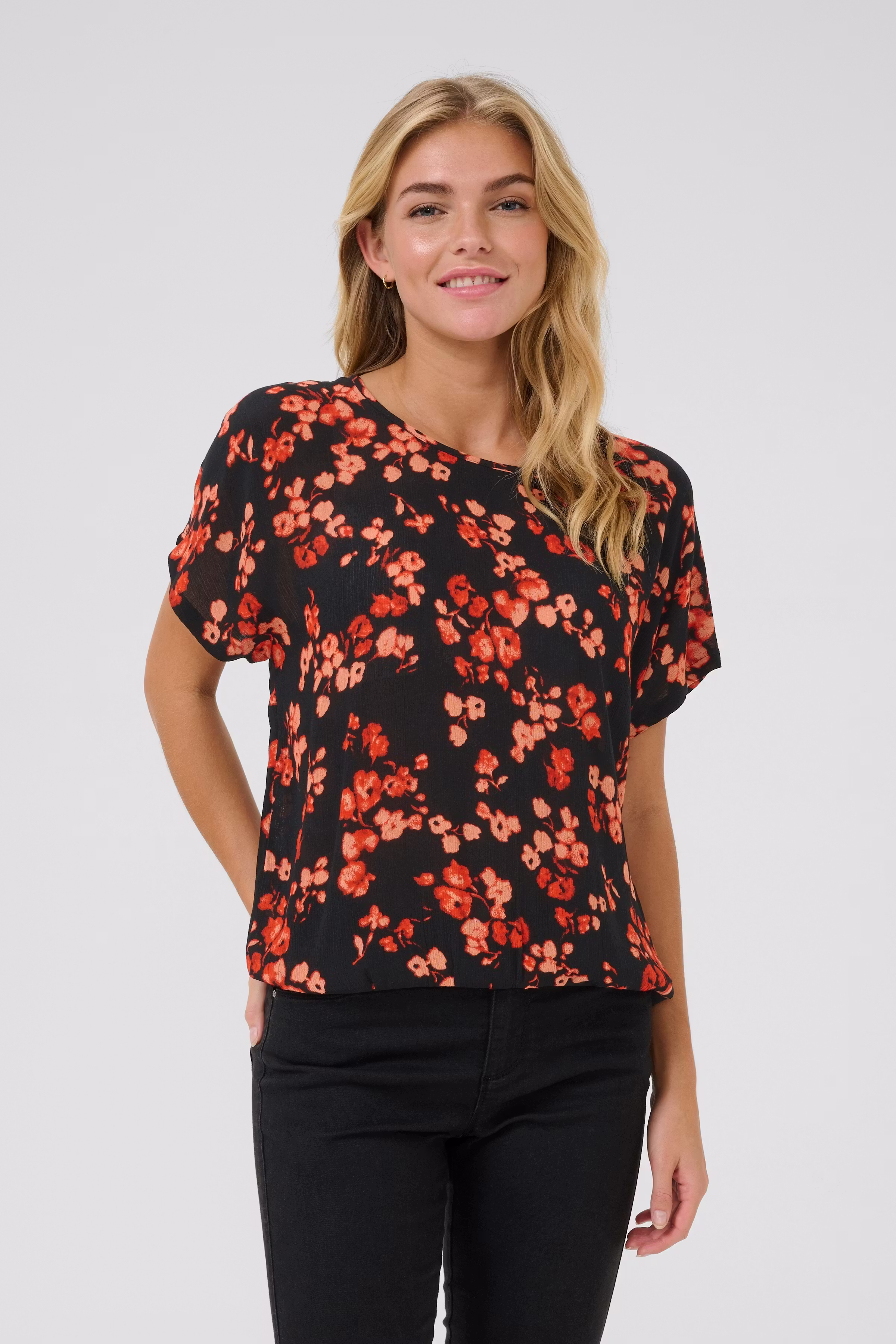 KAlokia Bluse LOOKBOOK FRONT 10551852-107786