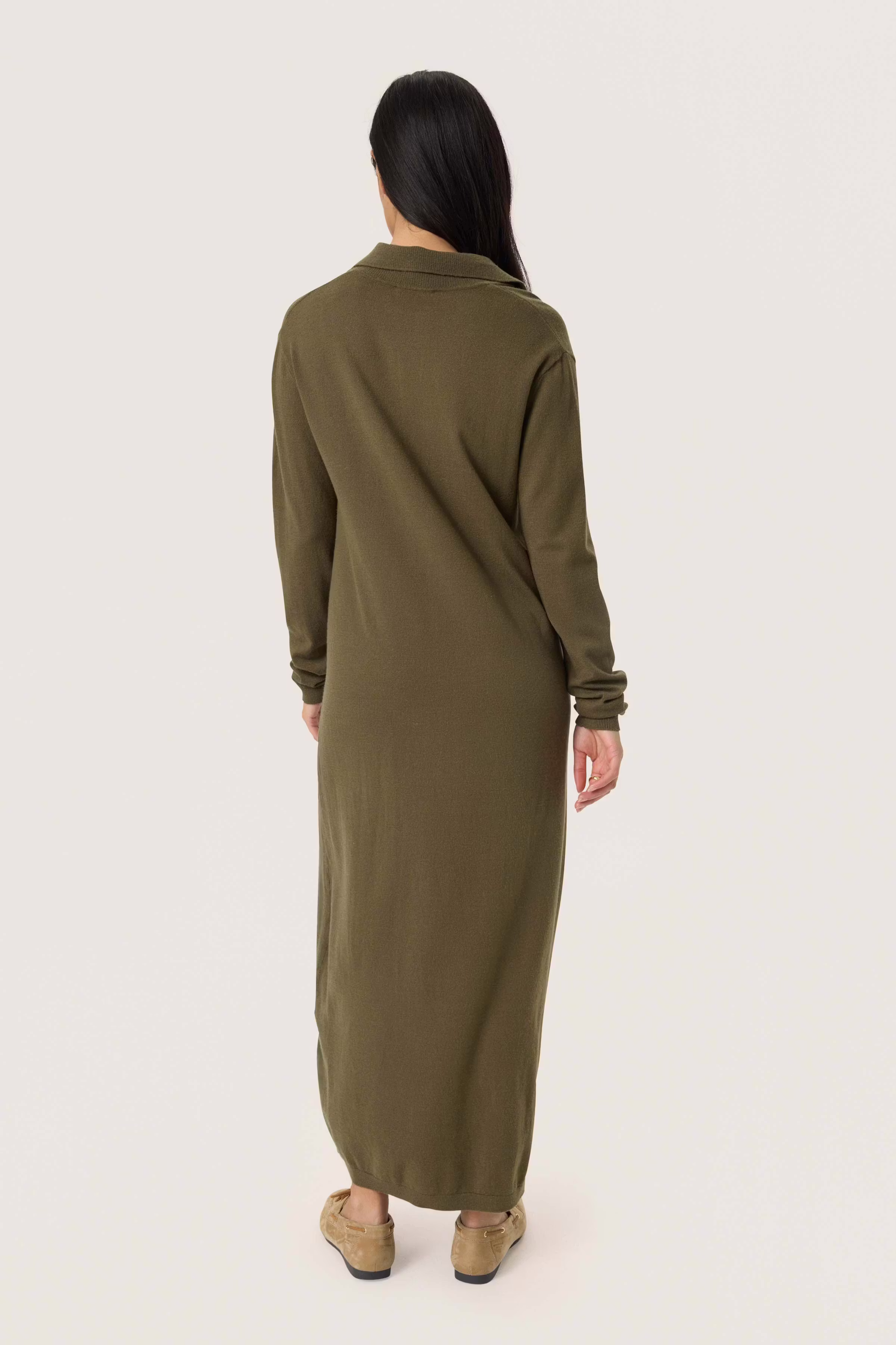 SLSpina Jurk LOOKBOOK BACK 30408554-190822