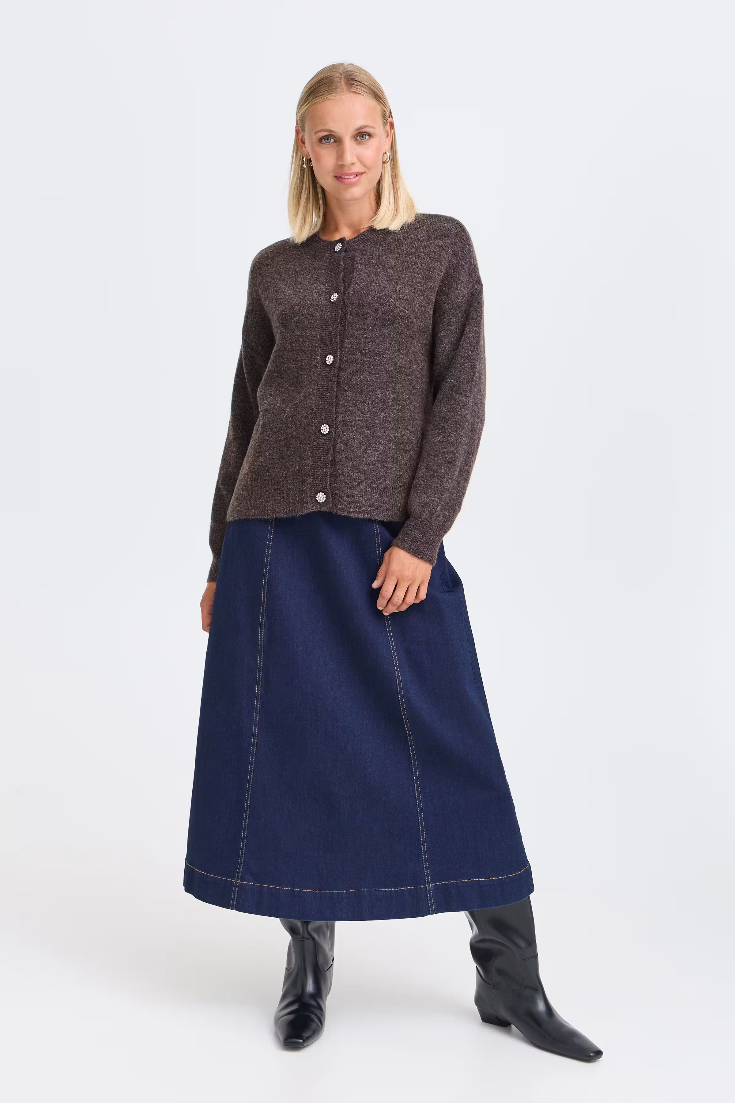 FRSANNY Cardigan LOOKBOOK FRONT 20618378-1909131