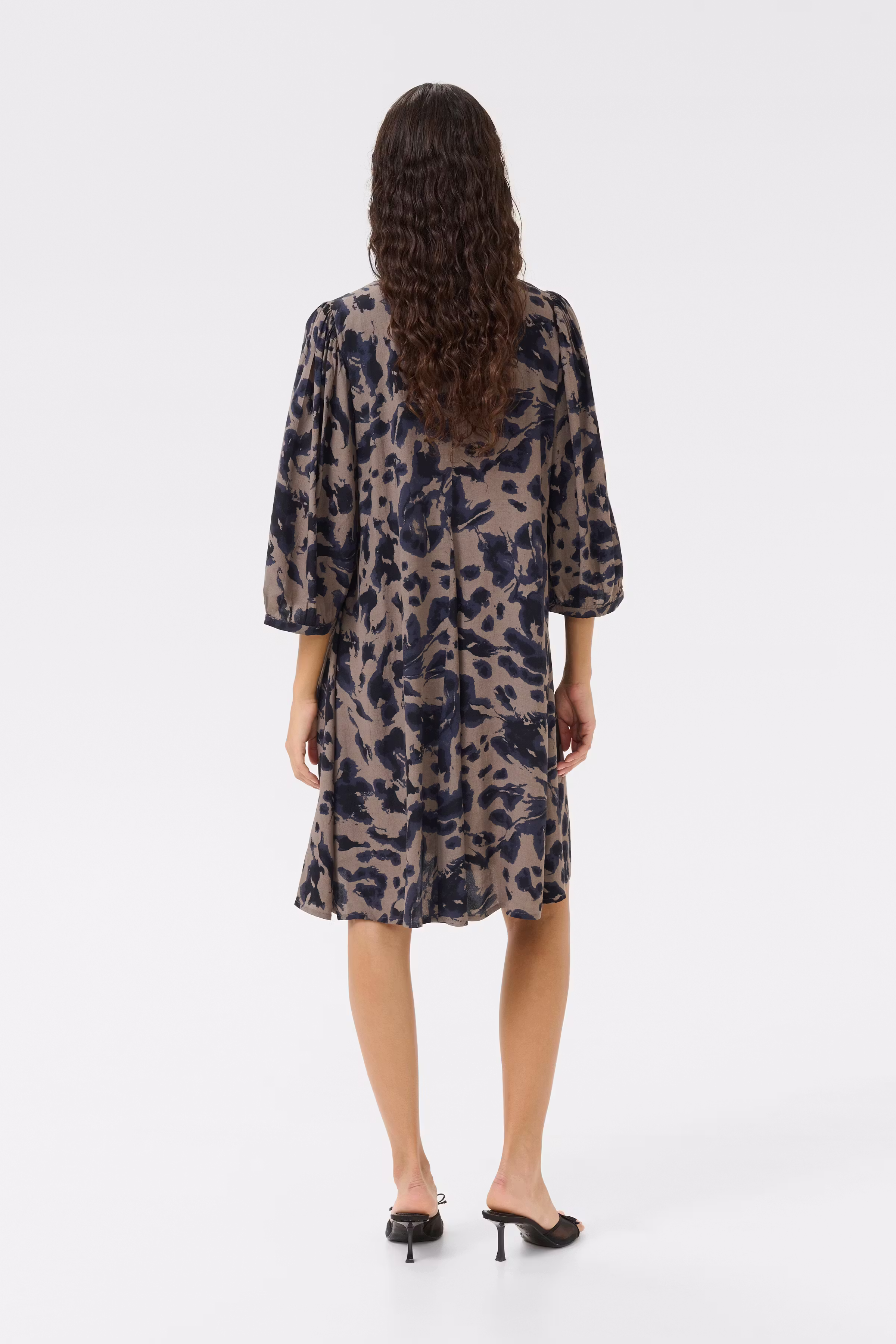 KBAshley Dress LOOKBOOK BACK 10105531-107953