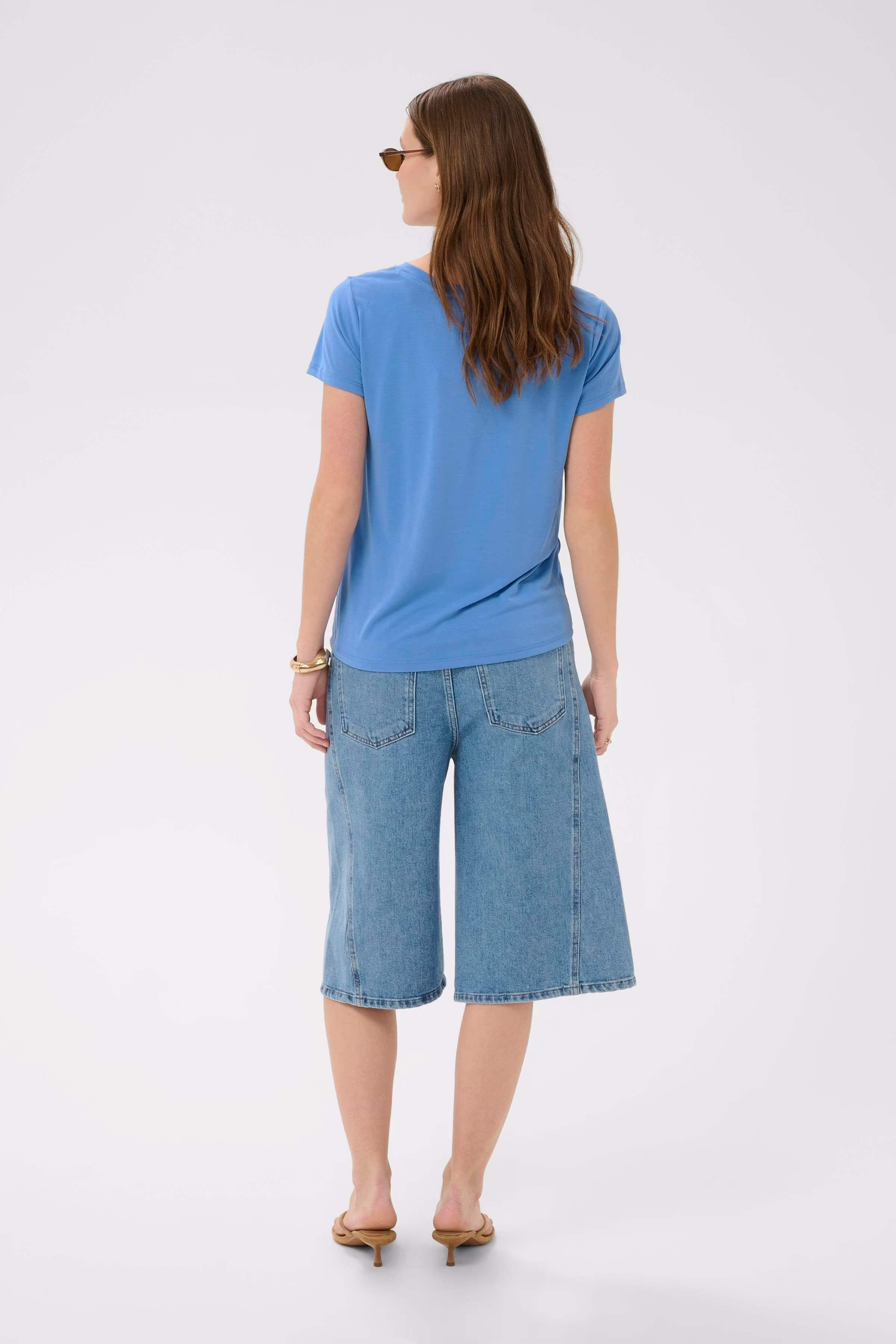 SLColumbine V-neck T-shirt LOOKBOOK BACK 30404284-184039