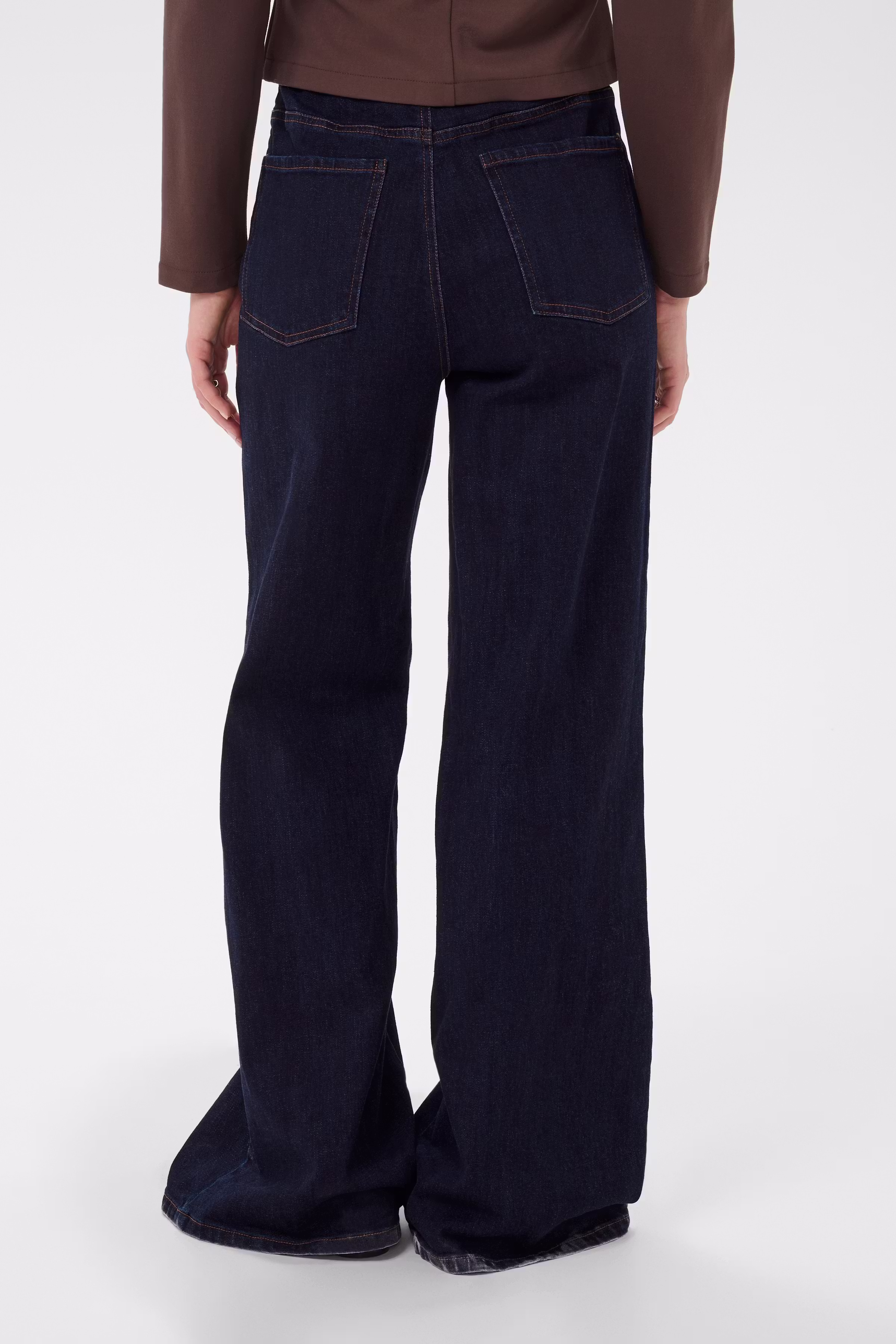SambrinaSZ Jeans LOOKBOOK BACK 30515287-600105