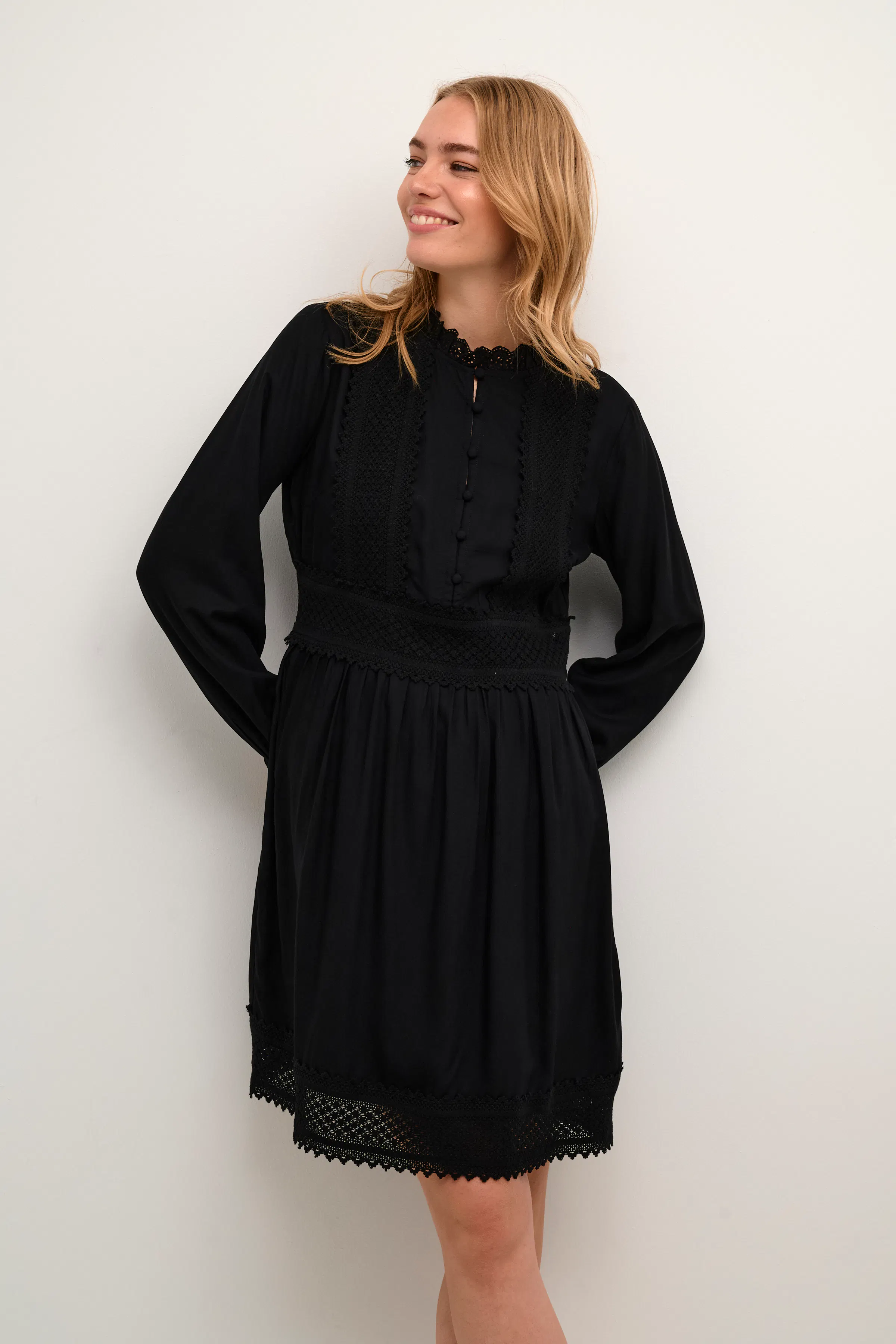 CRMilla Kjole LOOKBOOK FRONT 10611922-100120