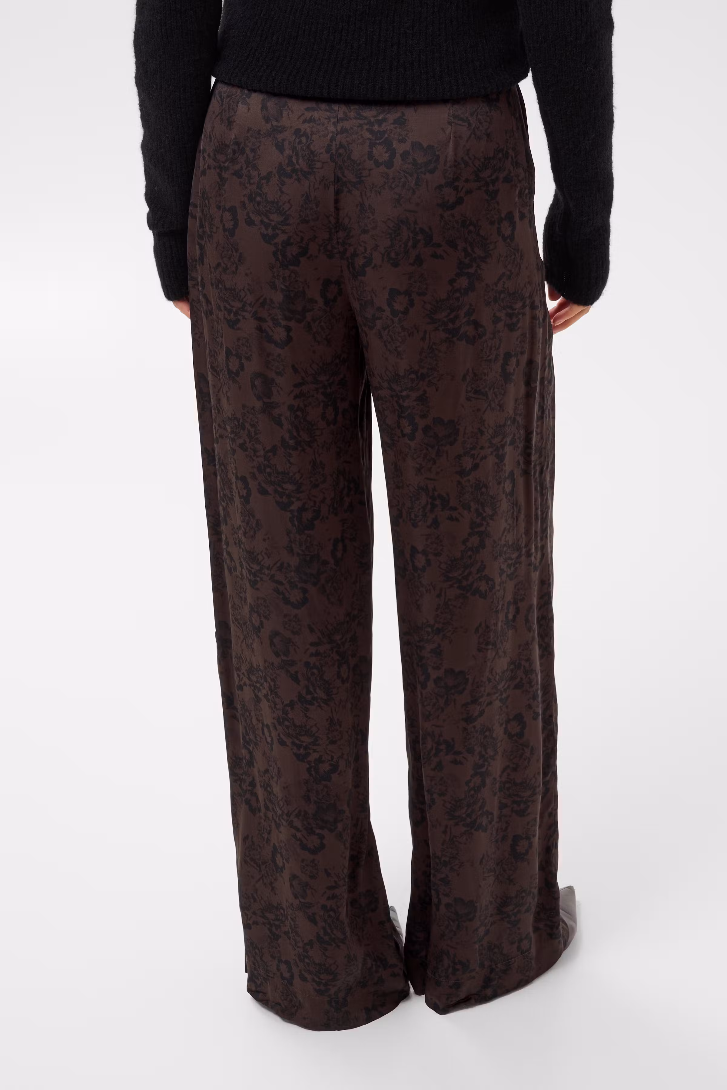 DelalPW Trousers LOOKBOOK BACK 30310949-305460