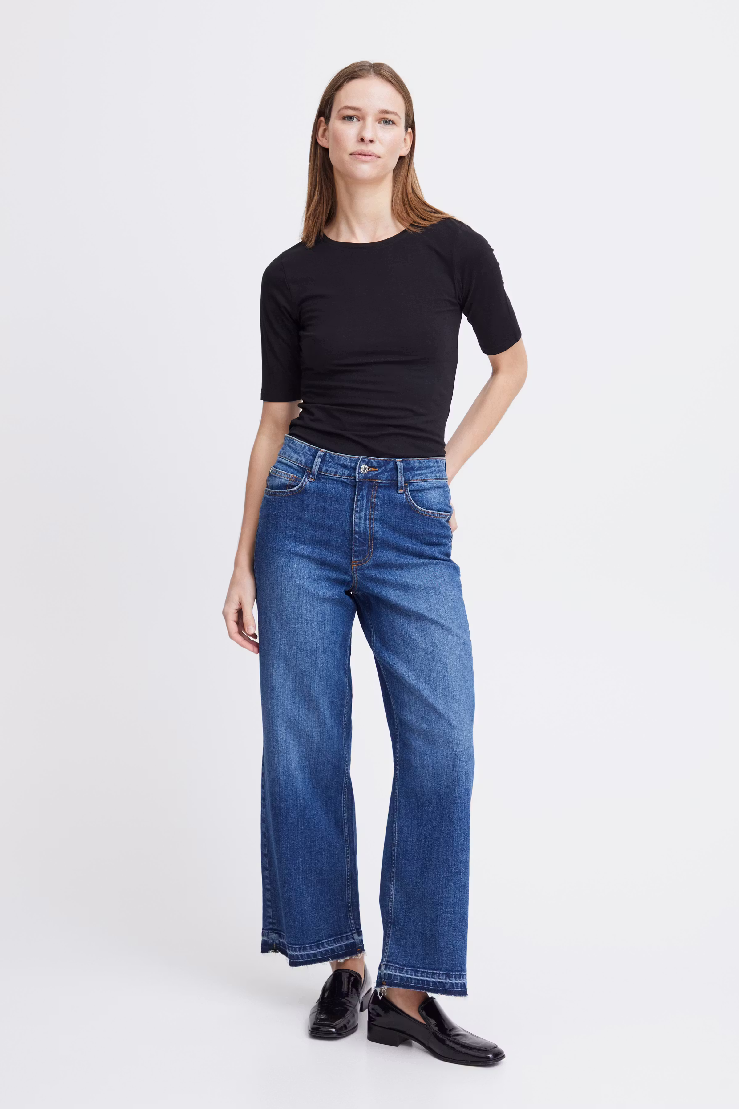 BYPamila T-shirt LOOKBOOK FRONT 20806528-80001