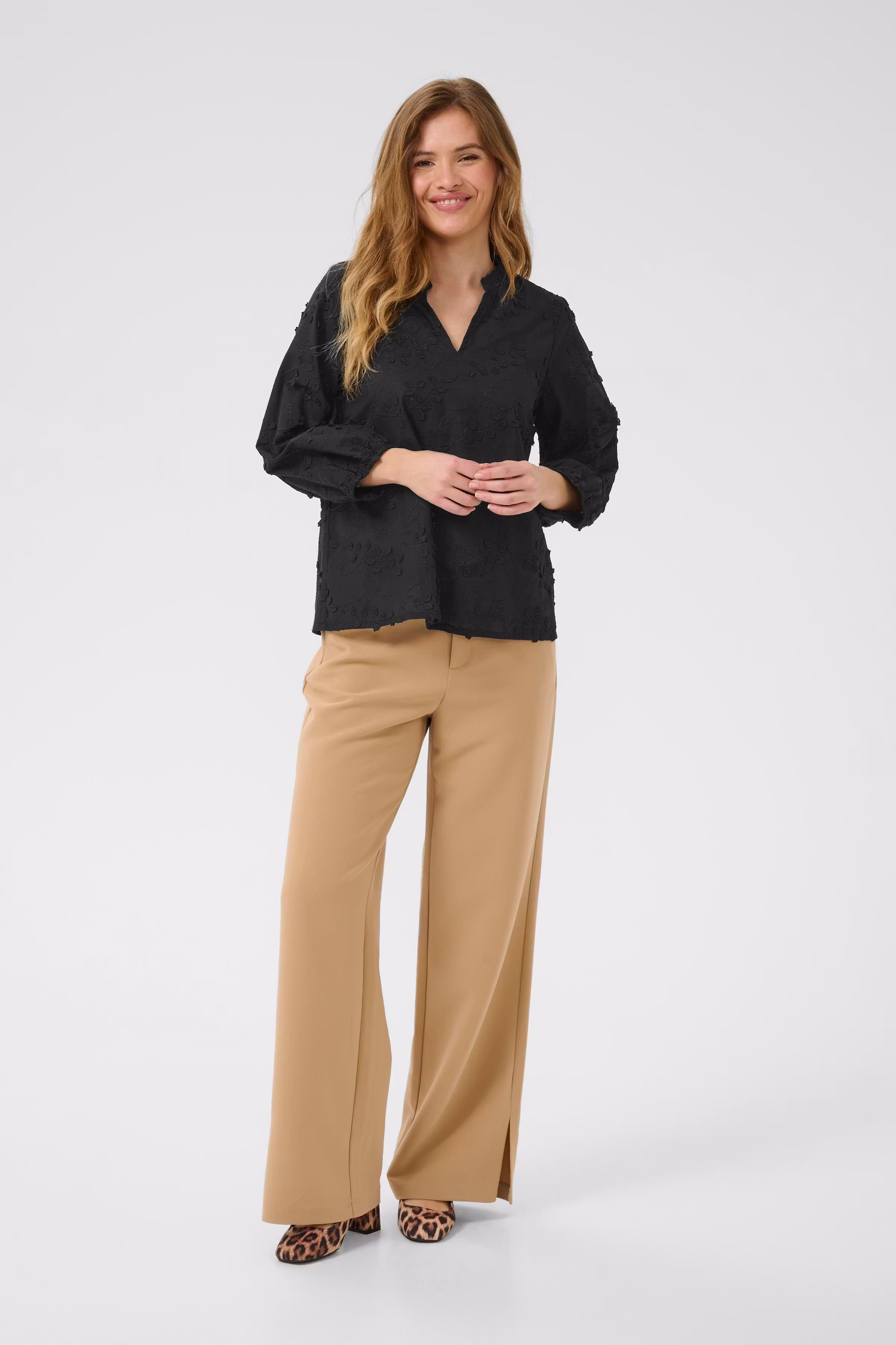 CUnedia Blouse LOOKBOOK FRONT 50112107-500012