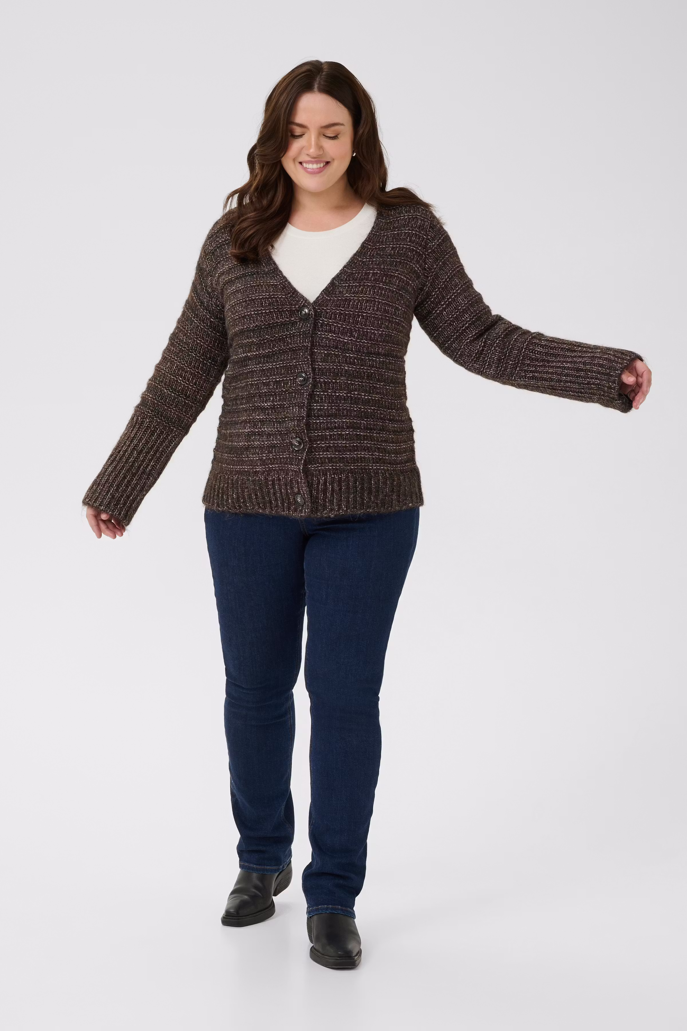KCmarina Cardigan LOOKBOOK FRONT 10583778-1911111