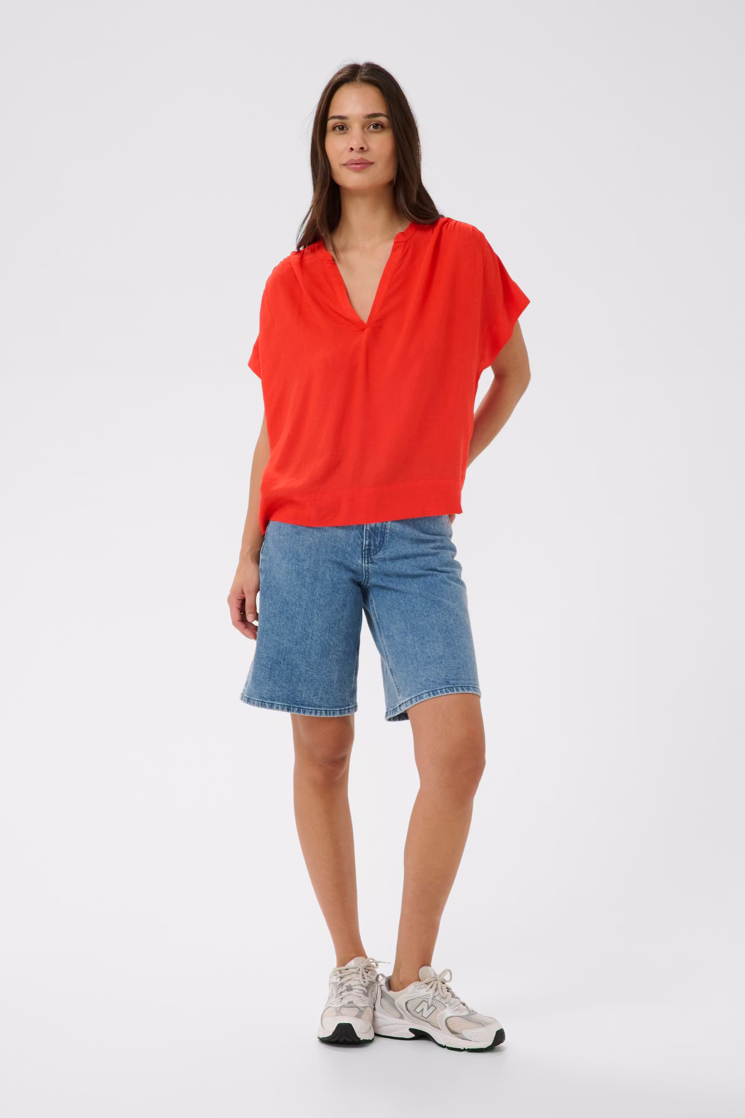 KAmilia Bluse LOOKBOOK FRONT 10509670-171664