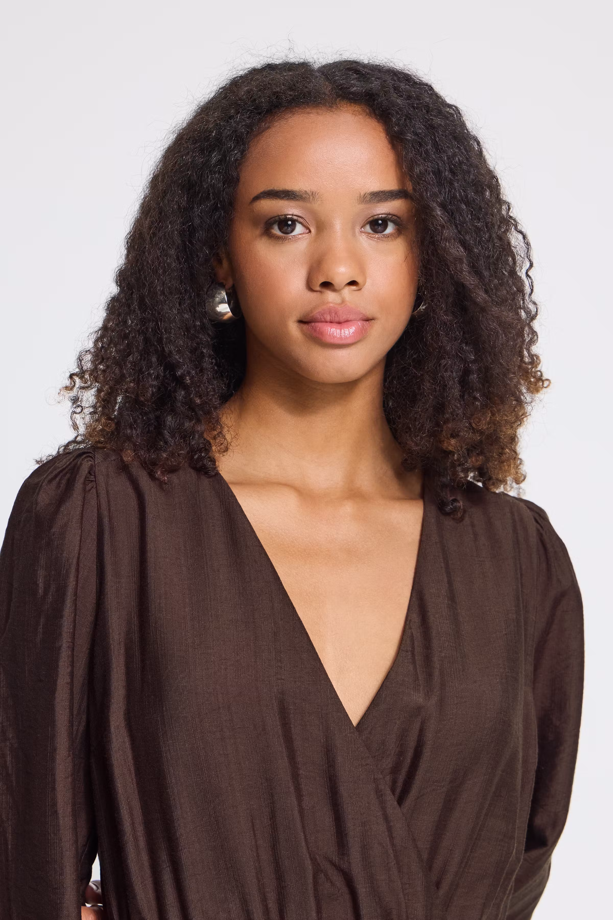 IHEYDIS Kjole LOOKBOOK DETAIL 20126586-190915