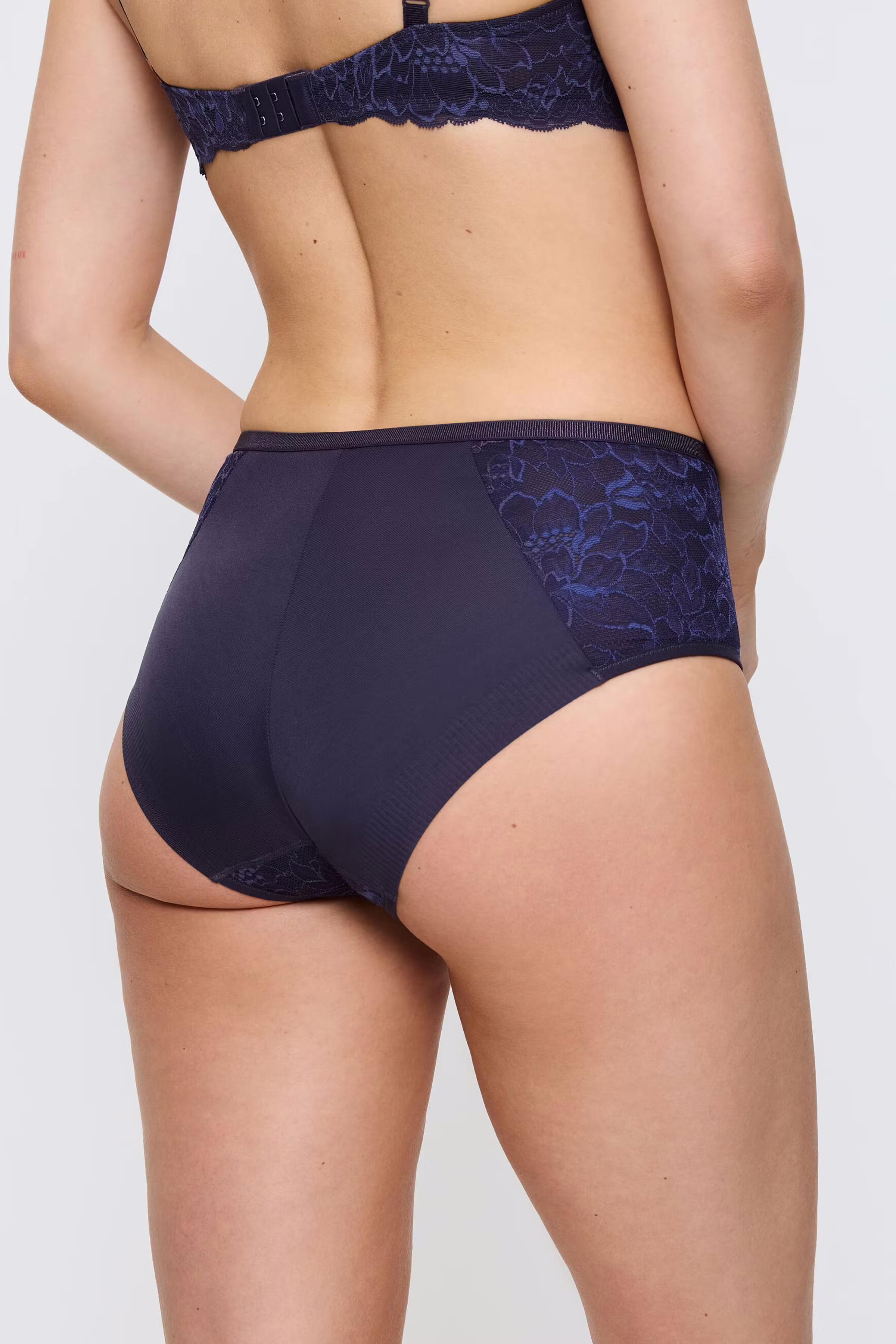 AmouretteCharm Truser LOOKBOOK BACK 40500239-T00JO