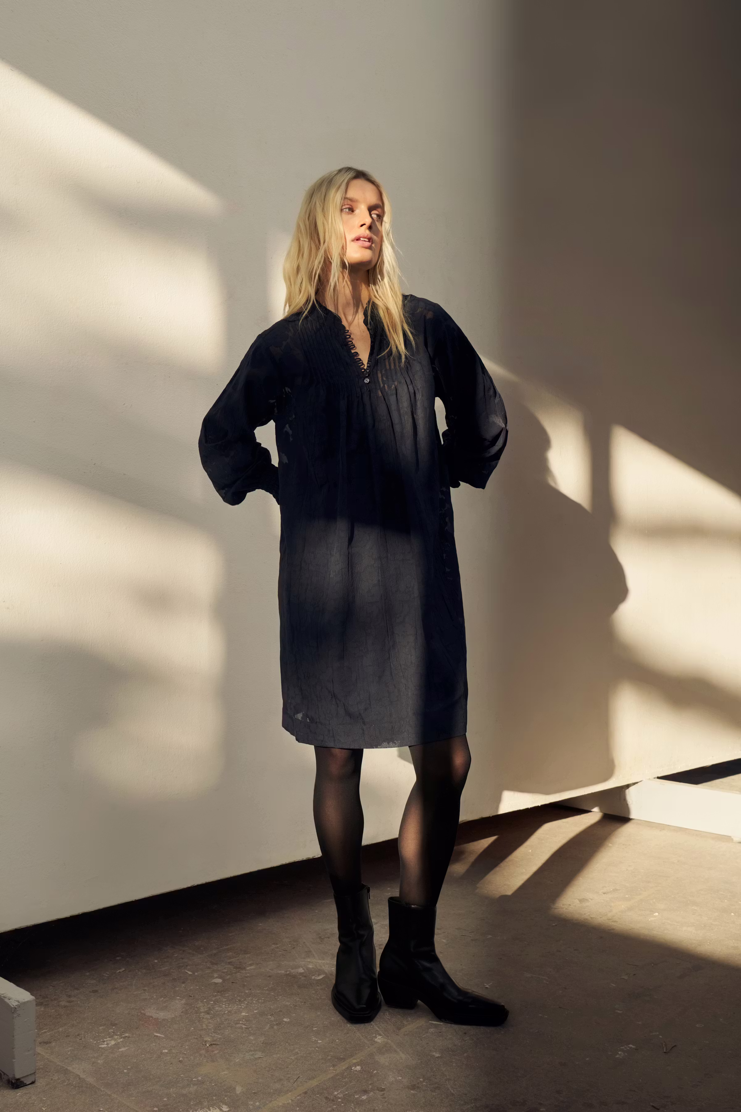 ZayaPW Kleid LOCATION NONE 30310287-304548