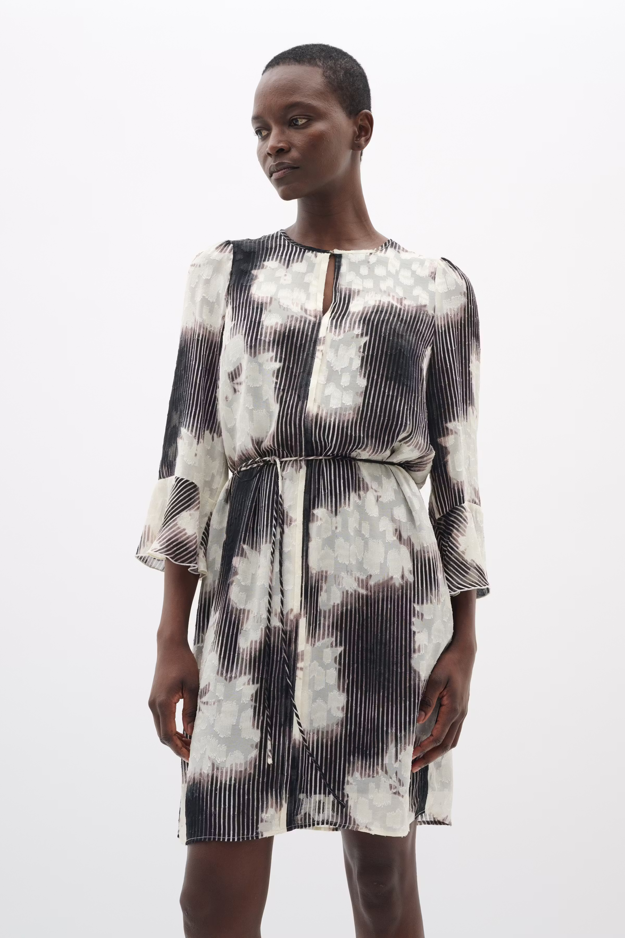 CielleIW Dress LOOKBOOK FRONT 30110262-303573