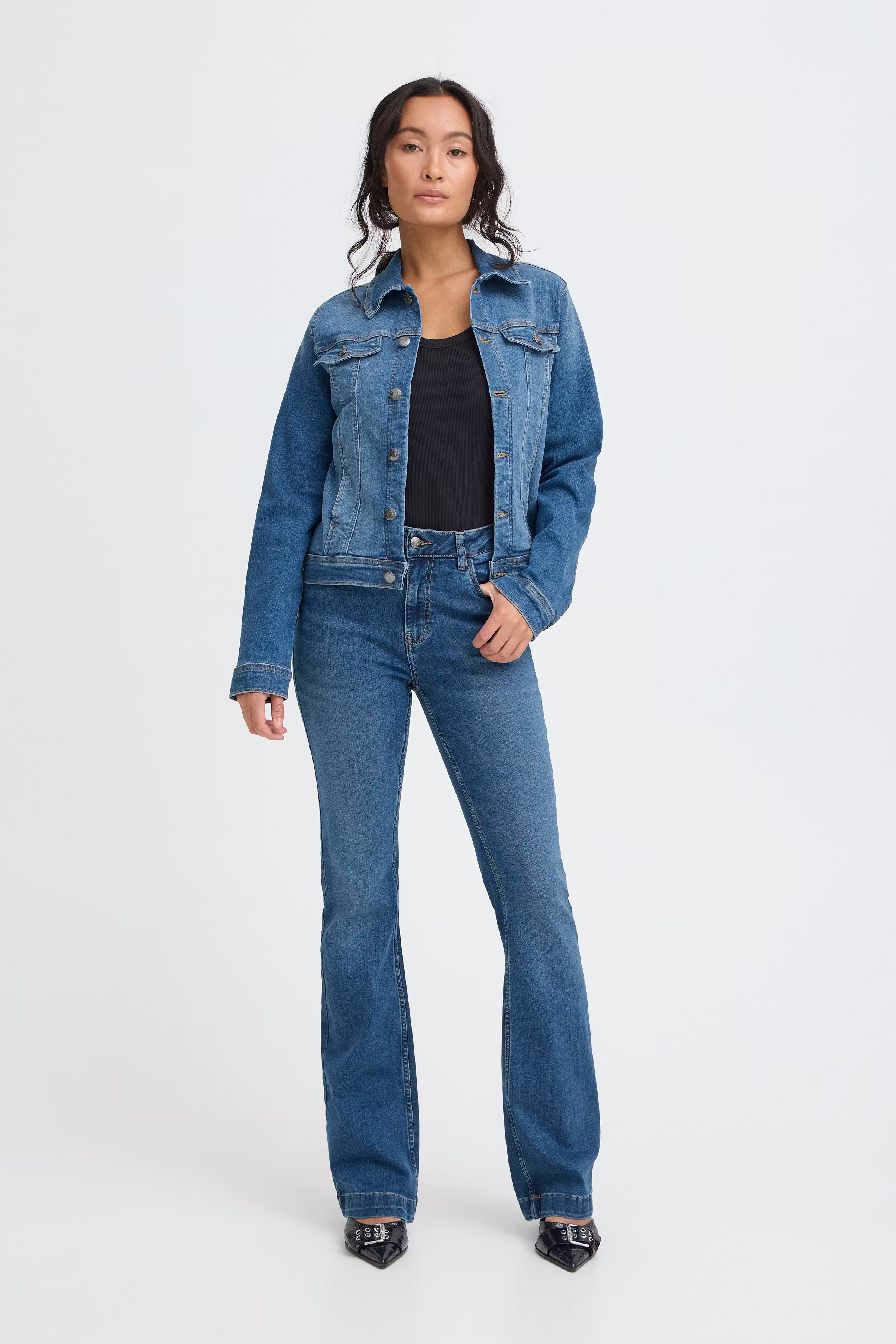 PZBECCA UHW Bootcut Leg LOOKBOOK FRONT 50207285-200005