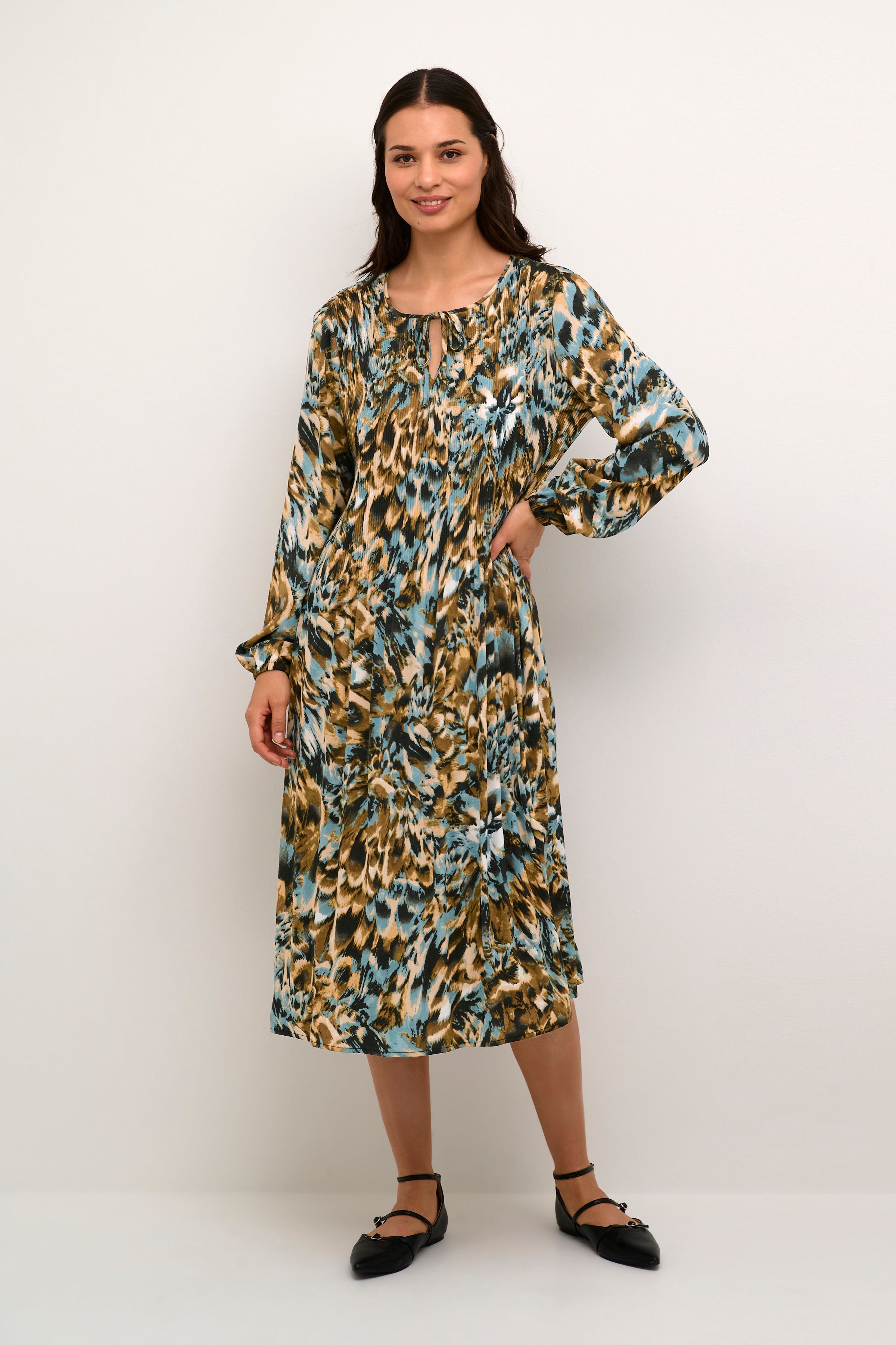 BPlaura Kleid LOOKBOOK FRONT 10590613-105561B