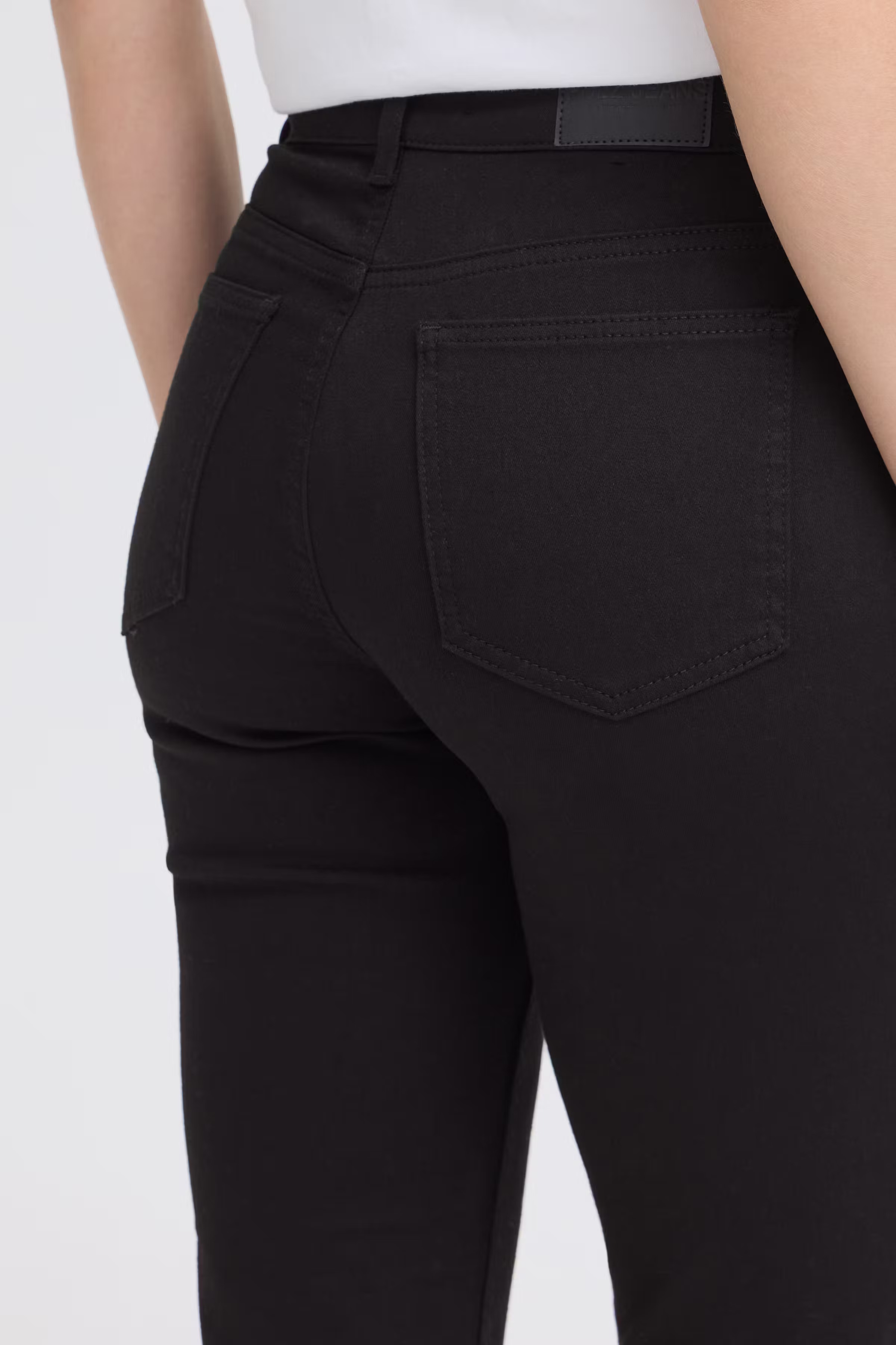 PZEMMA Jeans LOOKBOOK DETAIL 50210777-200004