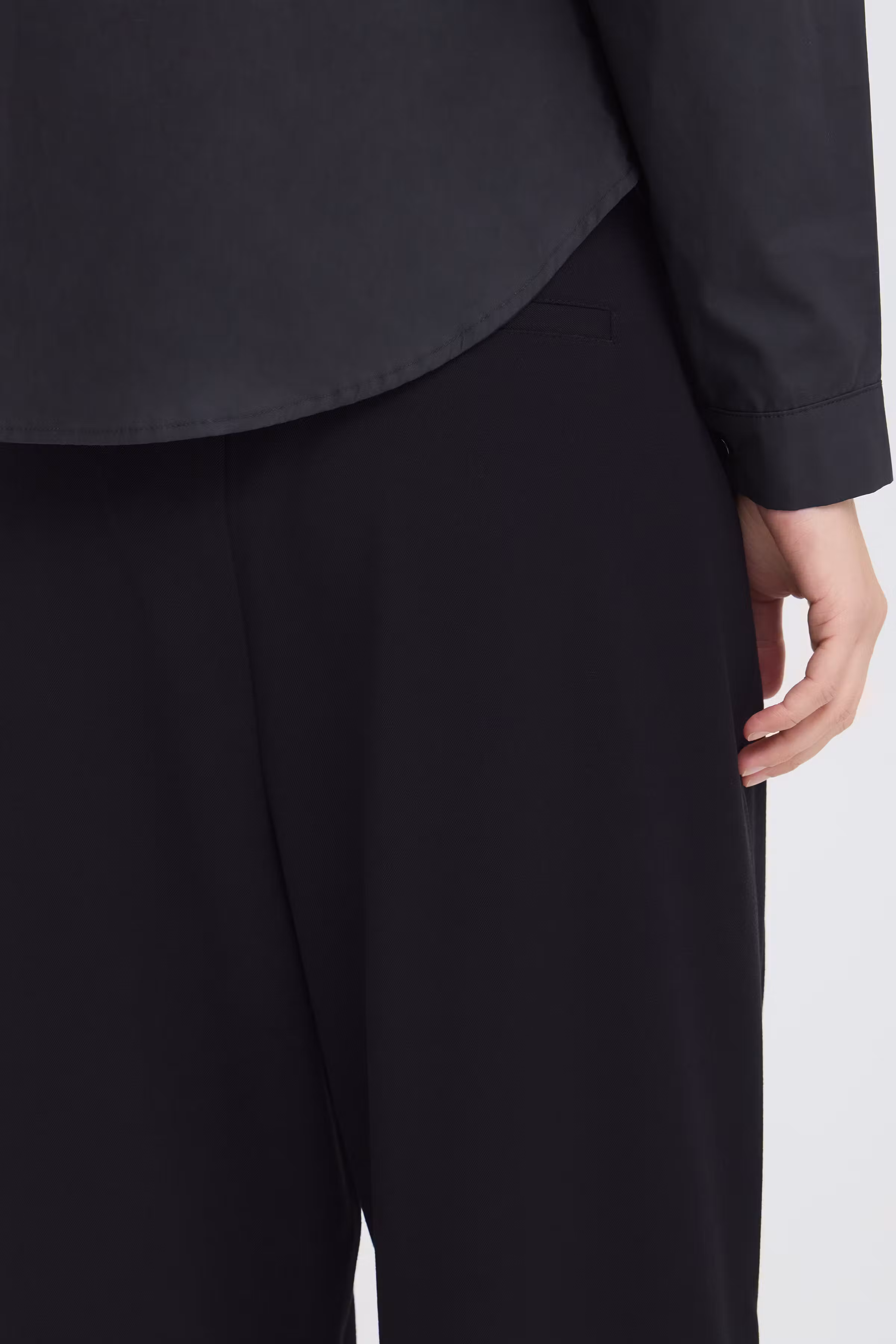 LEONORA Trousers LOOKBOOK DETAIL 50210973-193911