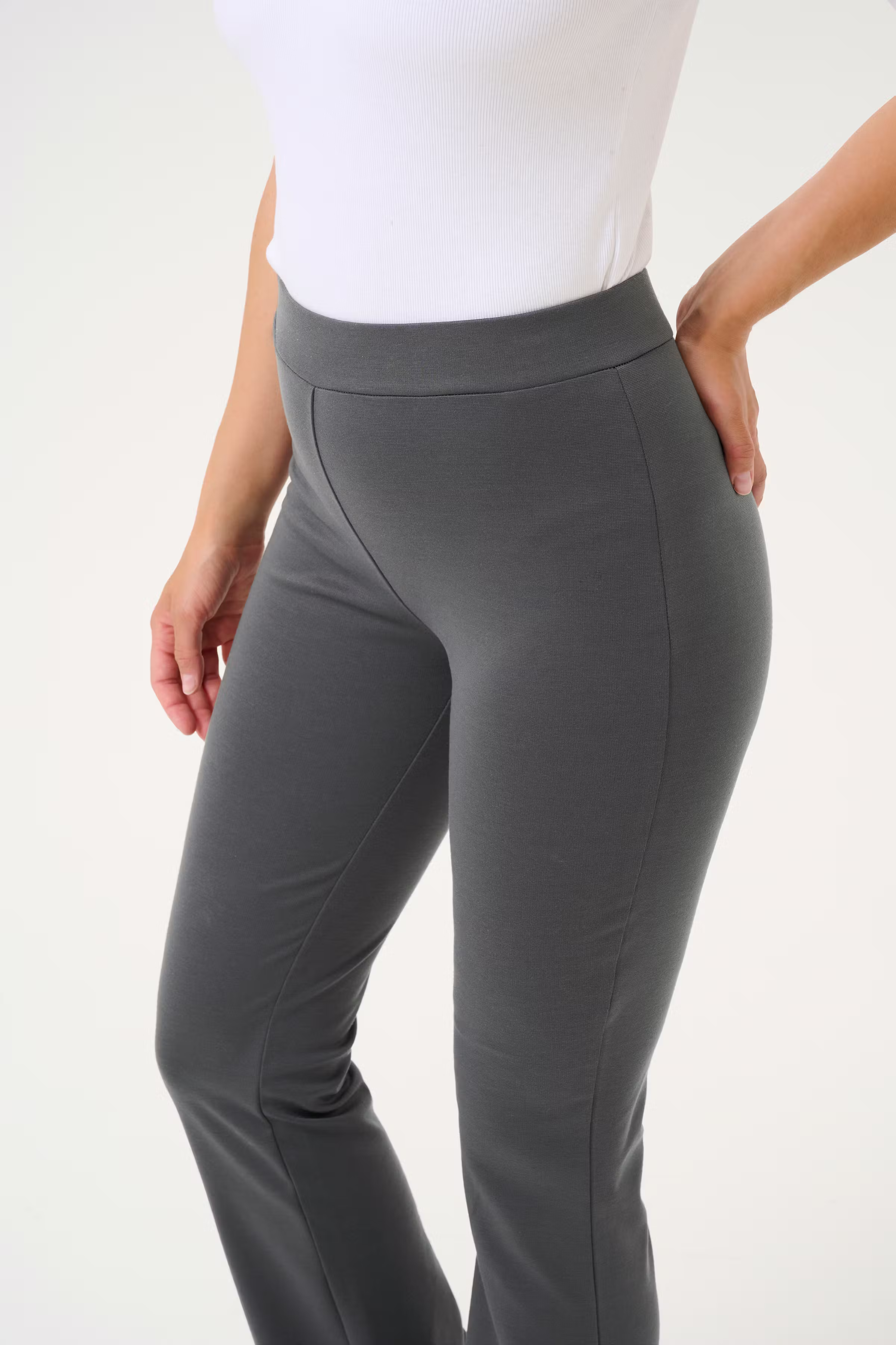 KAjenny Hose LOOKBOOK DETAIL 10509071-190205