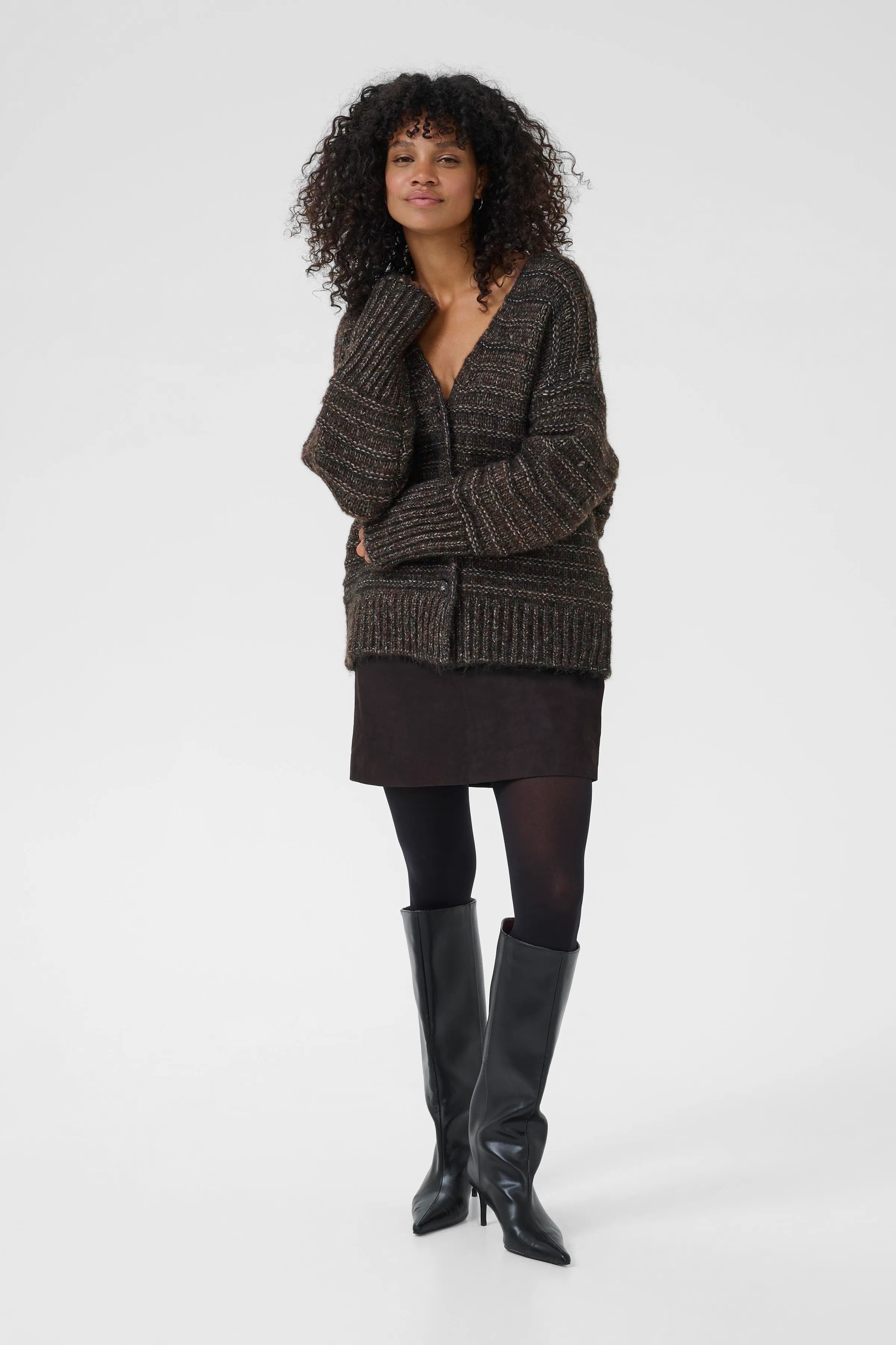KAmarena Cardigan LOOKBOOK FRONT 10510811-1911111