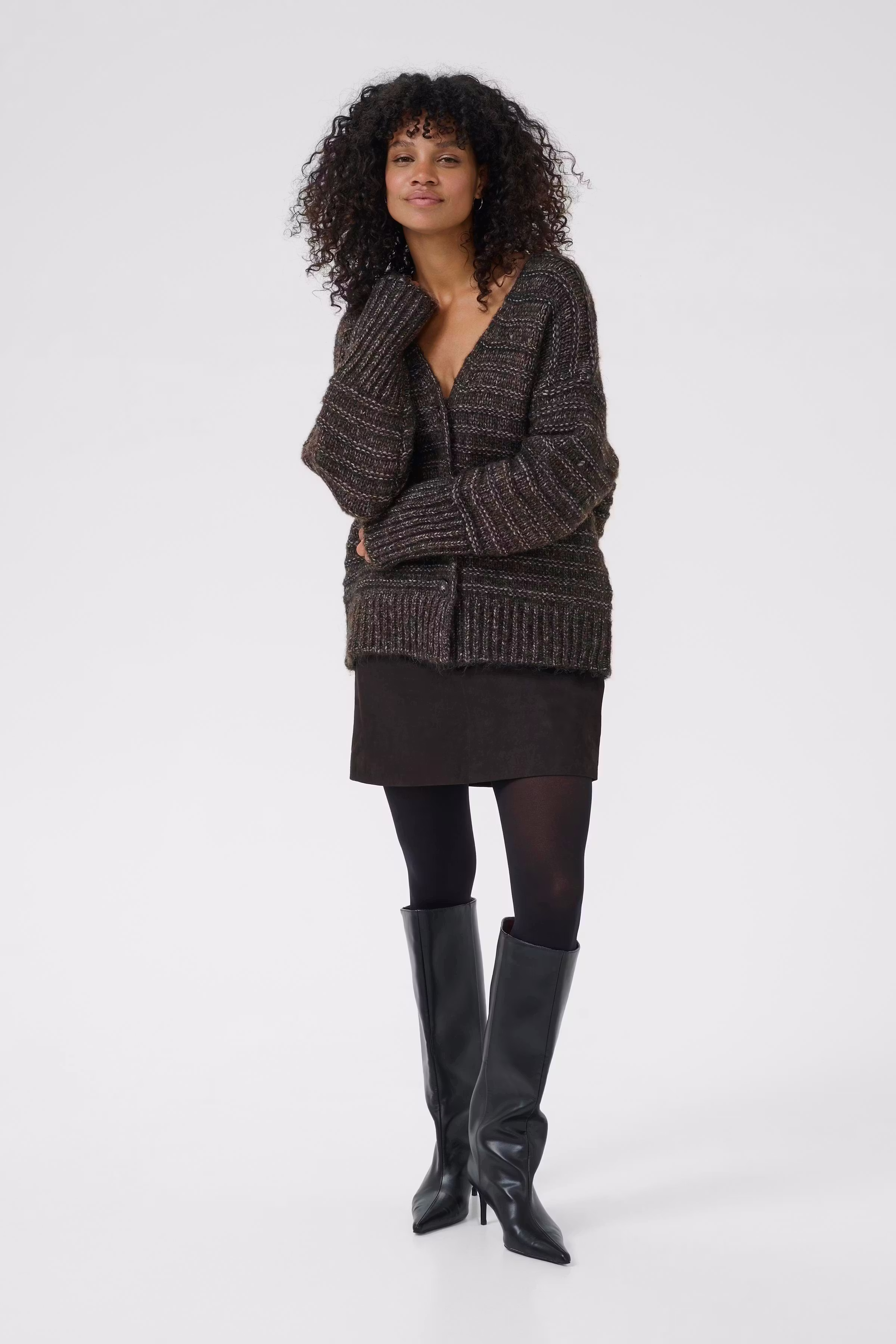 KAmarena Cardigan LOOKBOOK FRONT 10510811-1911111