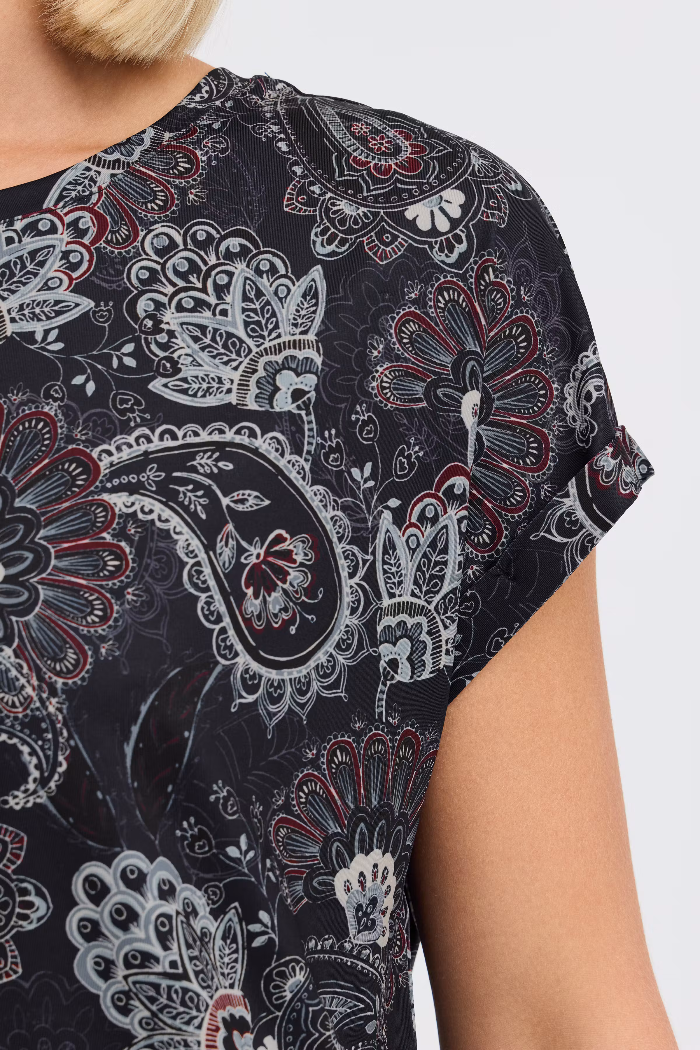 FRSEEN T-shirt LOOKBOOK DETAIL 20610634-900018051
