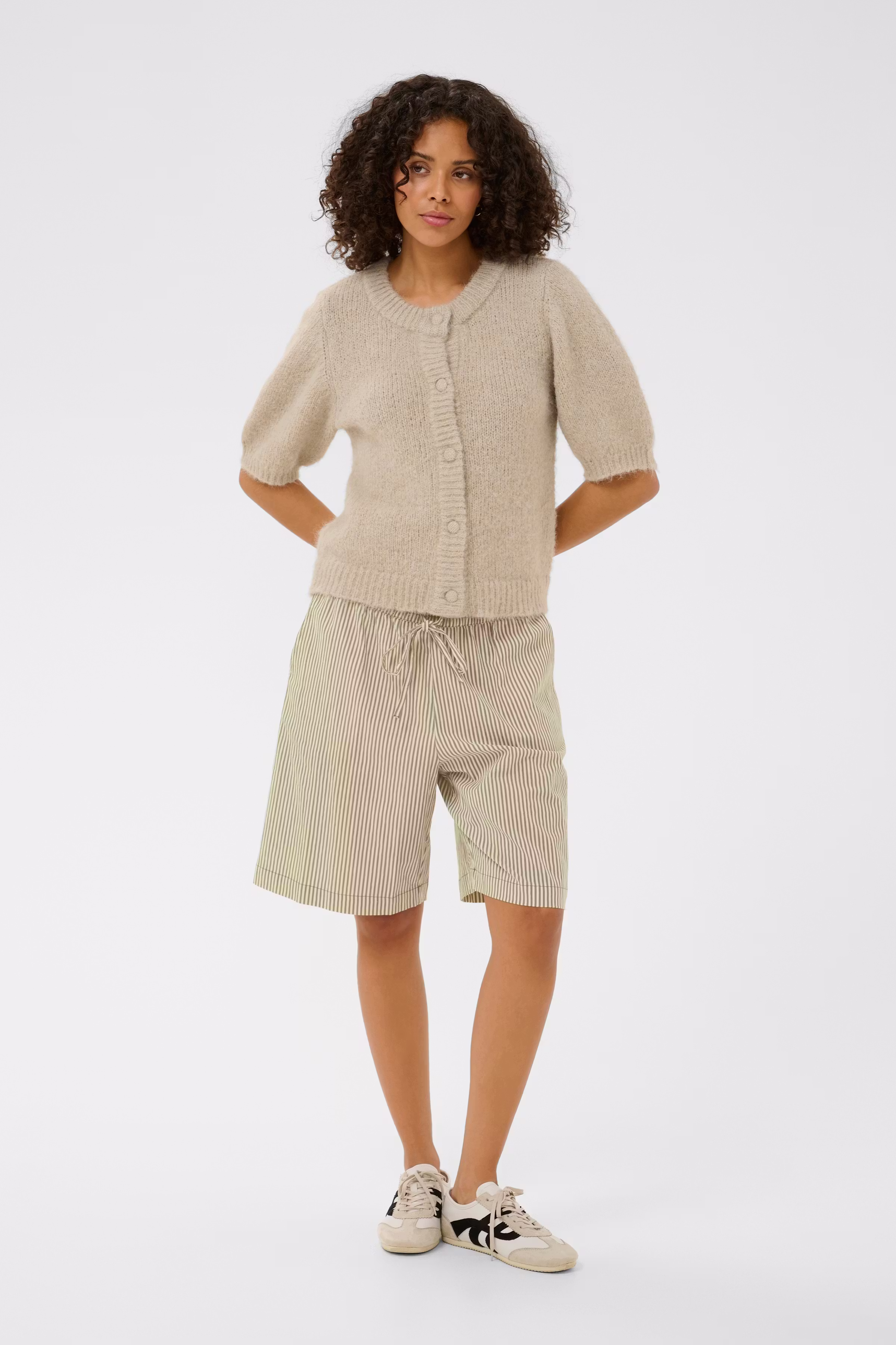 KAnaya Shorts LOOKBOOK FRONT 10511170-108909