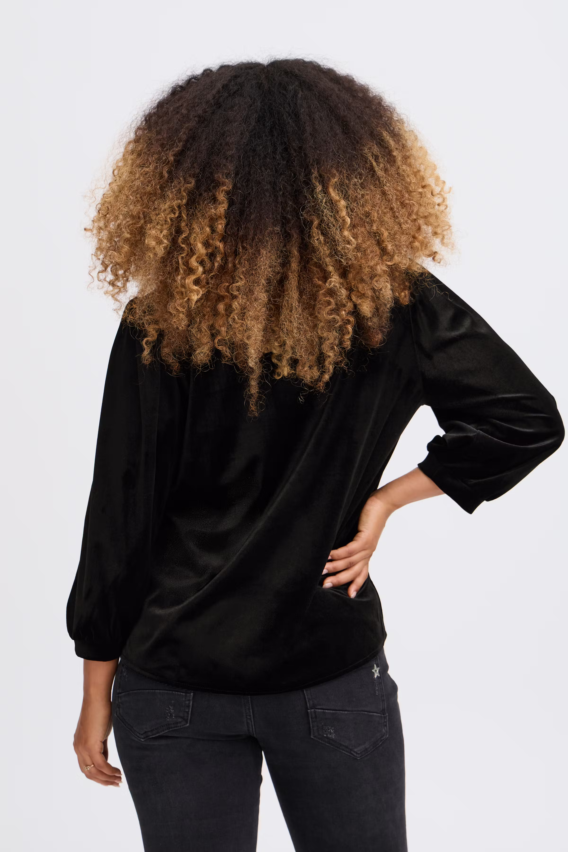 SBVELVETTA Bluse LOOKBOOK BACK 22100855-190303