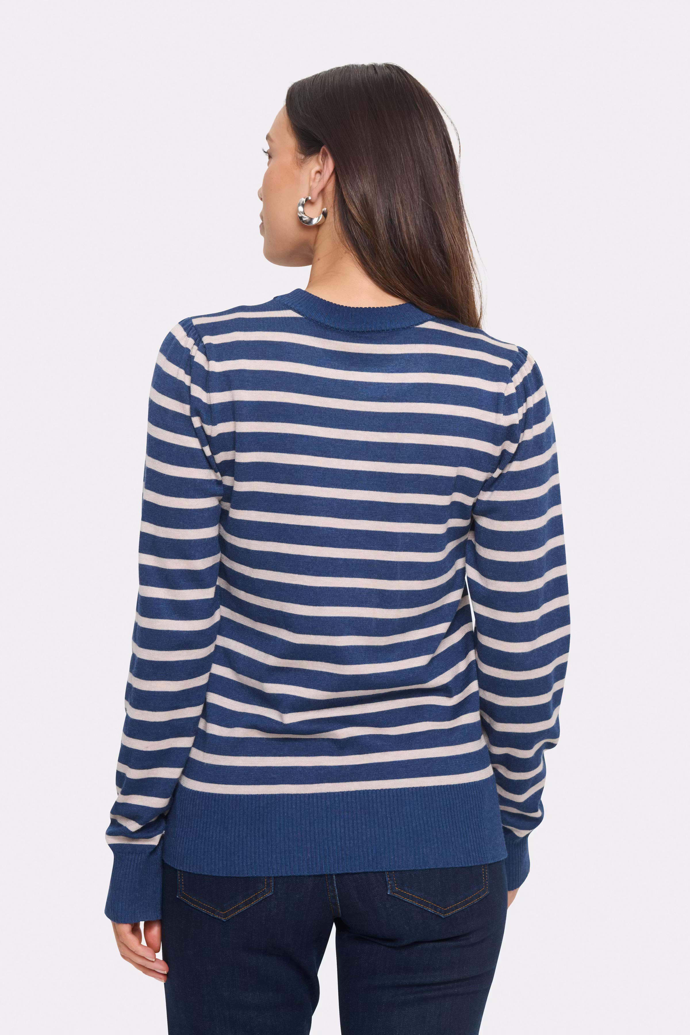 MilaSZ Pullover LOOKBOOK BACK 30513355-304057