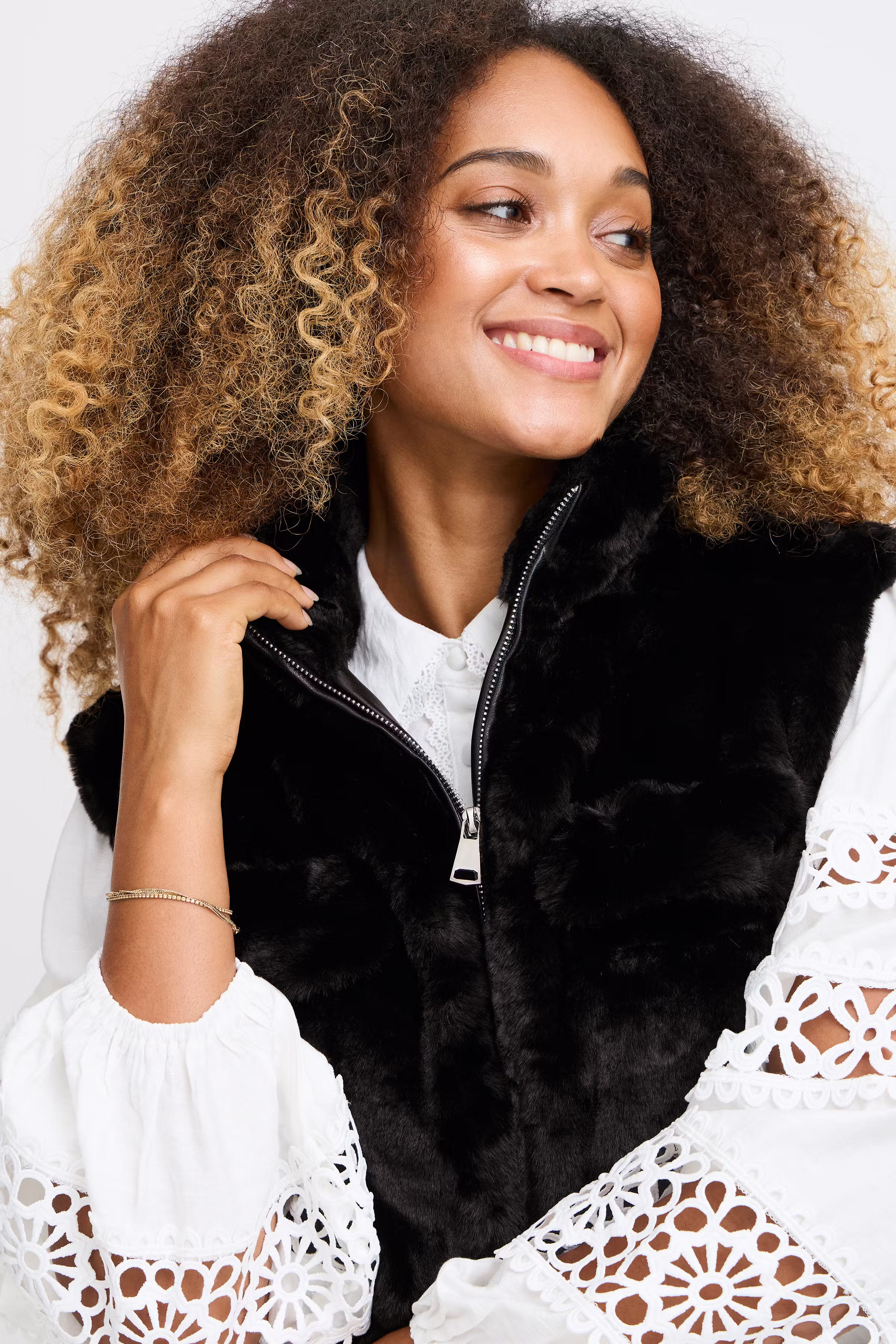 SBBINE Vest LOOKBOOK DETAIL 22100841-190303